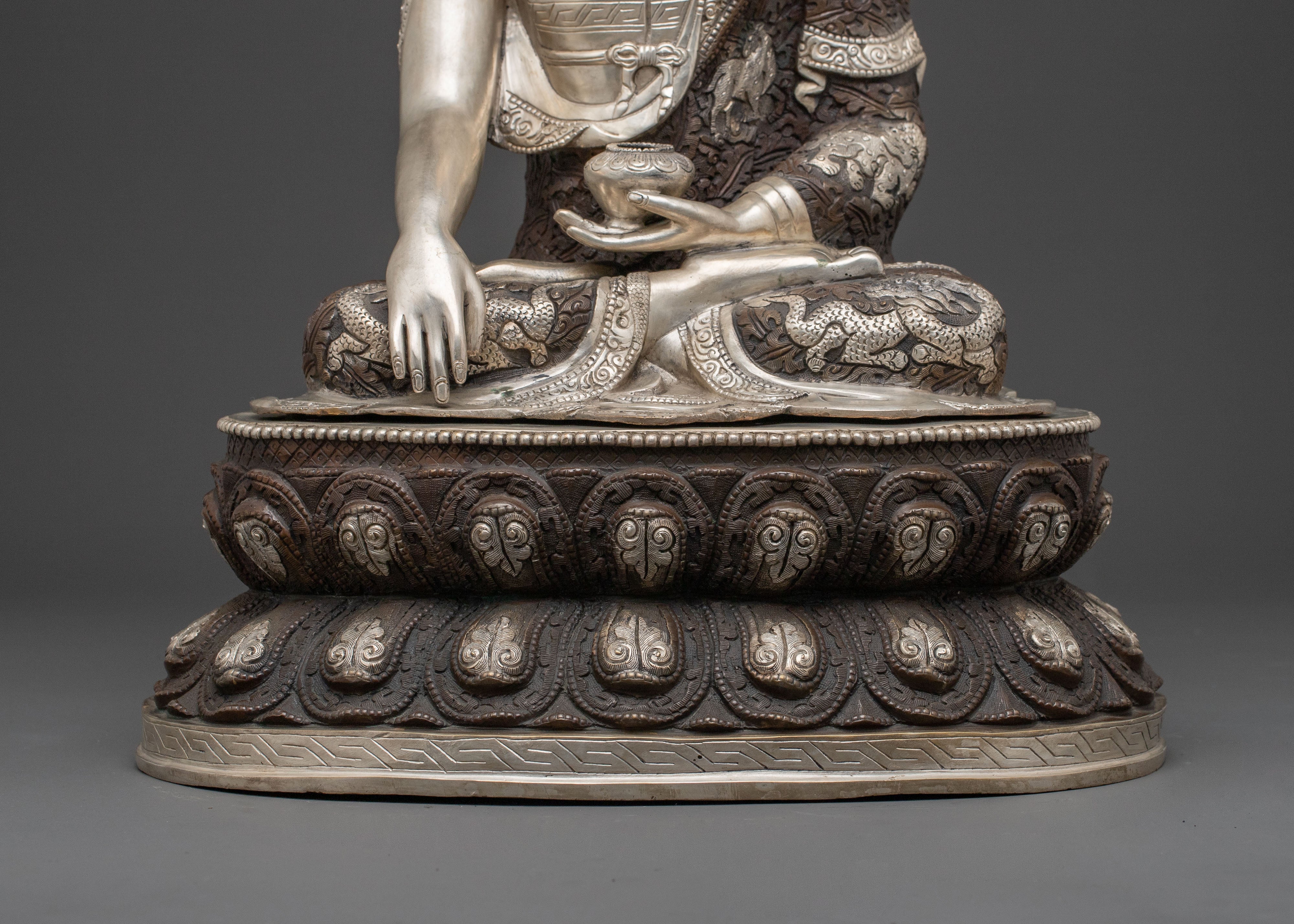 Shakyamuni Buddha | 24K Gold Gilded Serenity