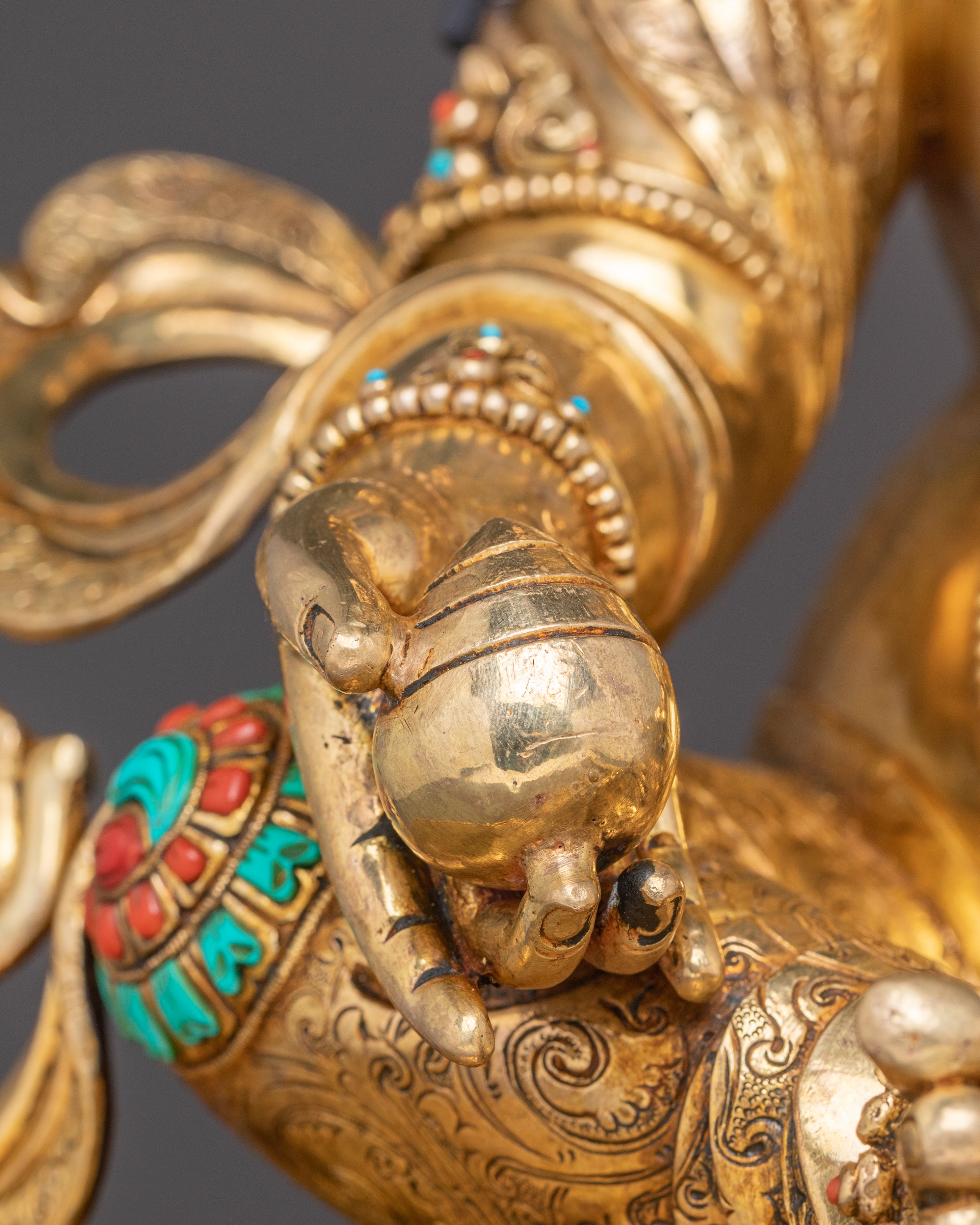 Buddhist Wealth Icon Dzambhala | The Embodiment of Prosperity