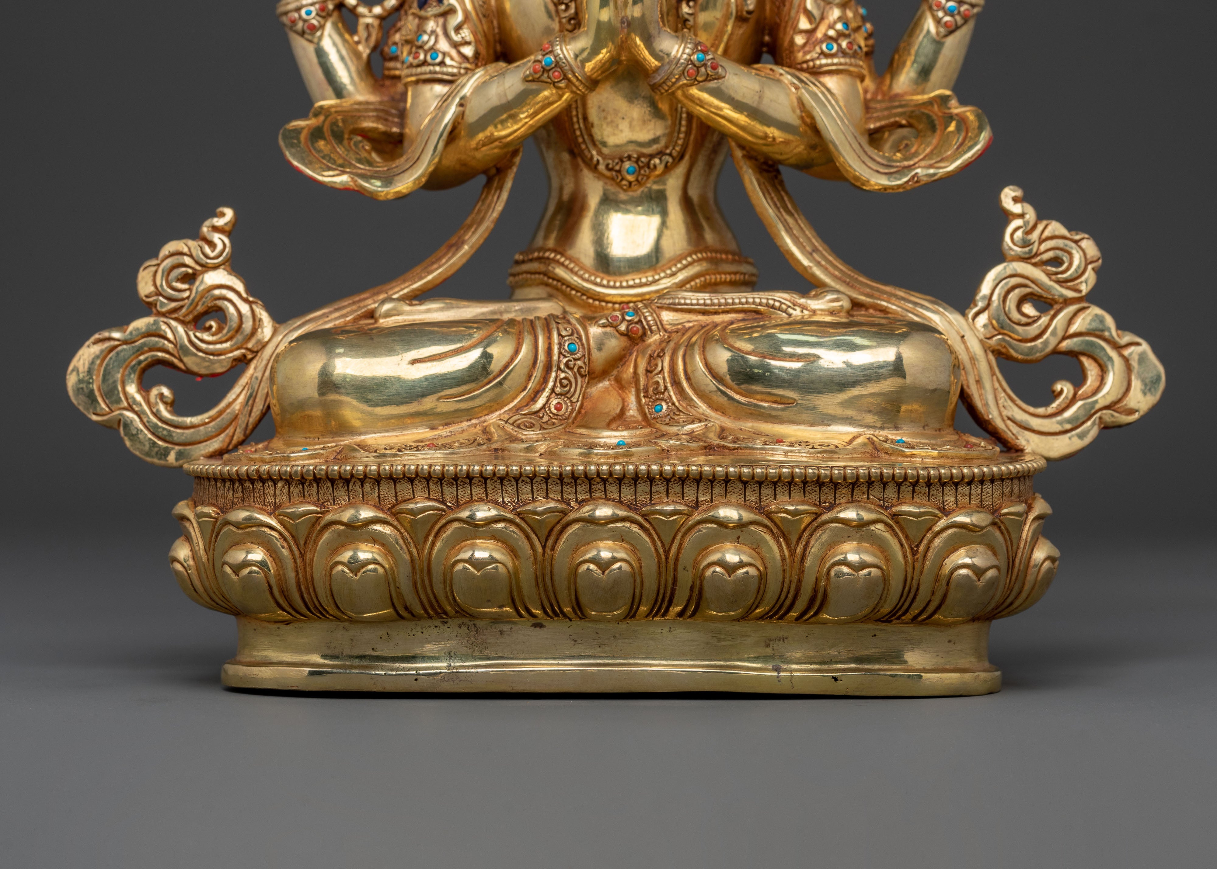 Chenrezig Sculpture: Compassionate Bodhisattva