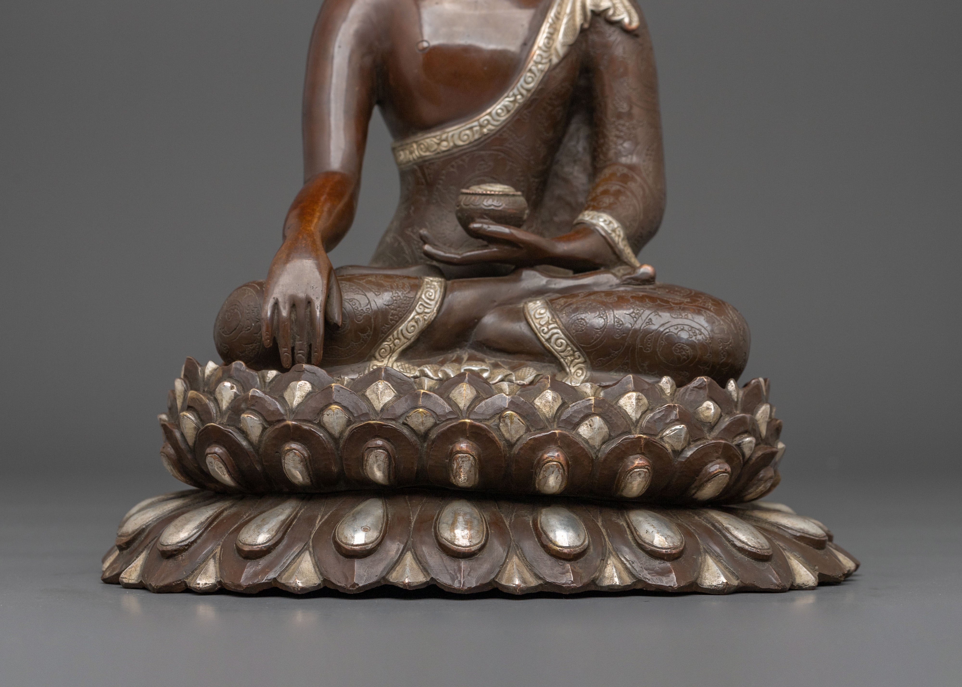 Handcrafted Shakyamuni Buddha Statue | Majestic Figurine