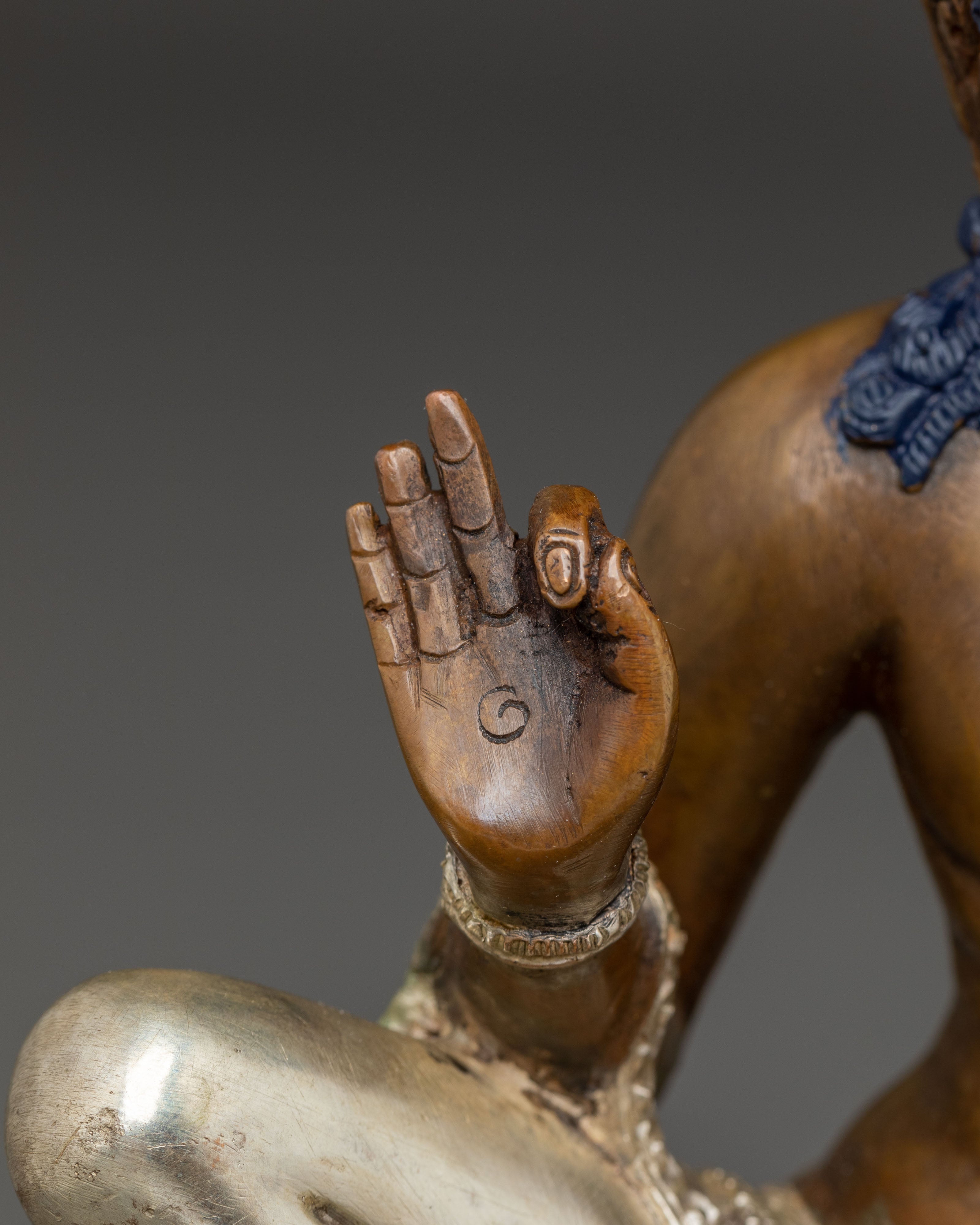 Lokeshwor Statue of Power and Compassion | Meditation Idol