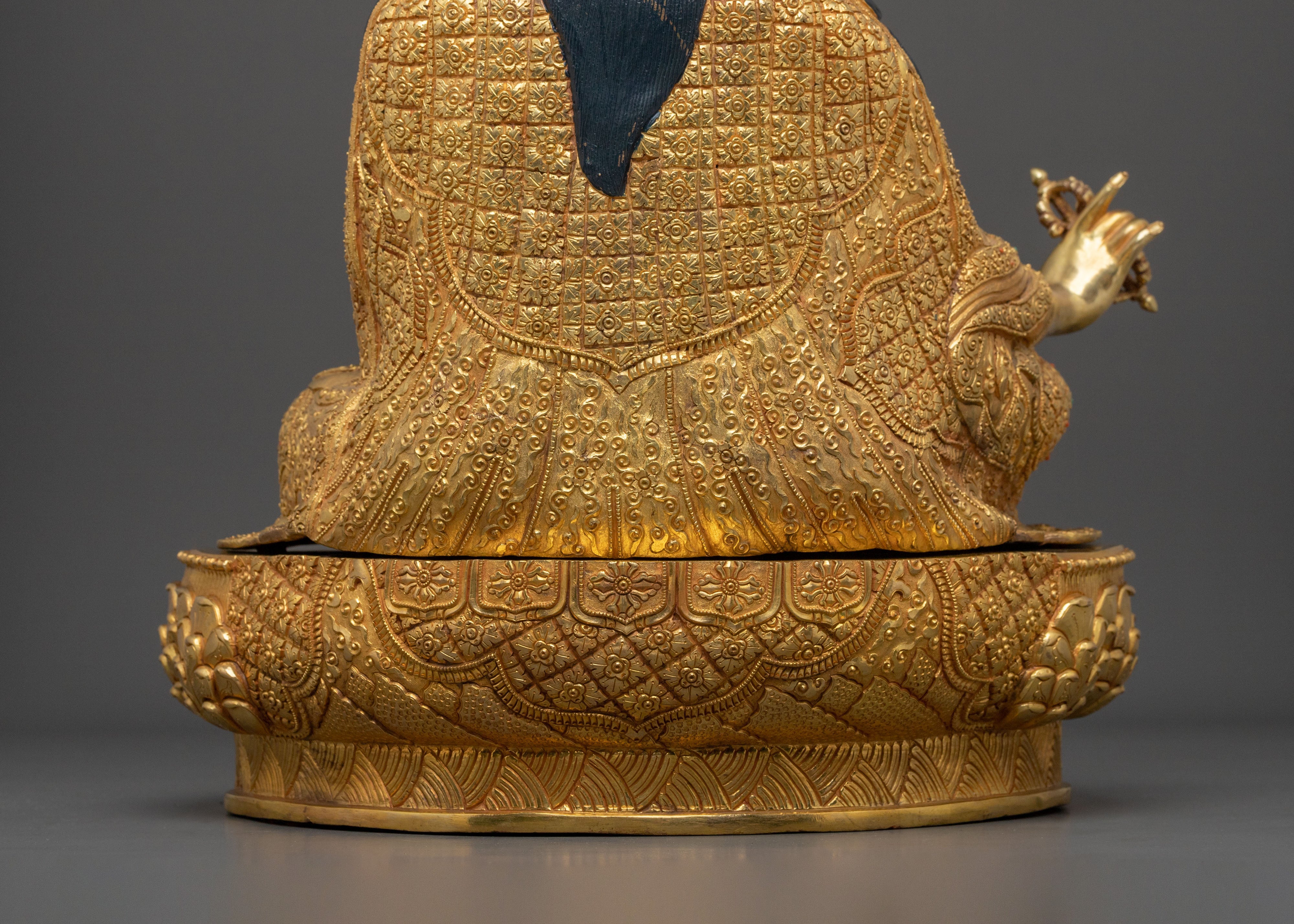 Guru Rinpoche, Lotus Born Master of Tibet | Founder of Tibetan Buddhism