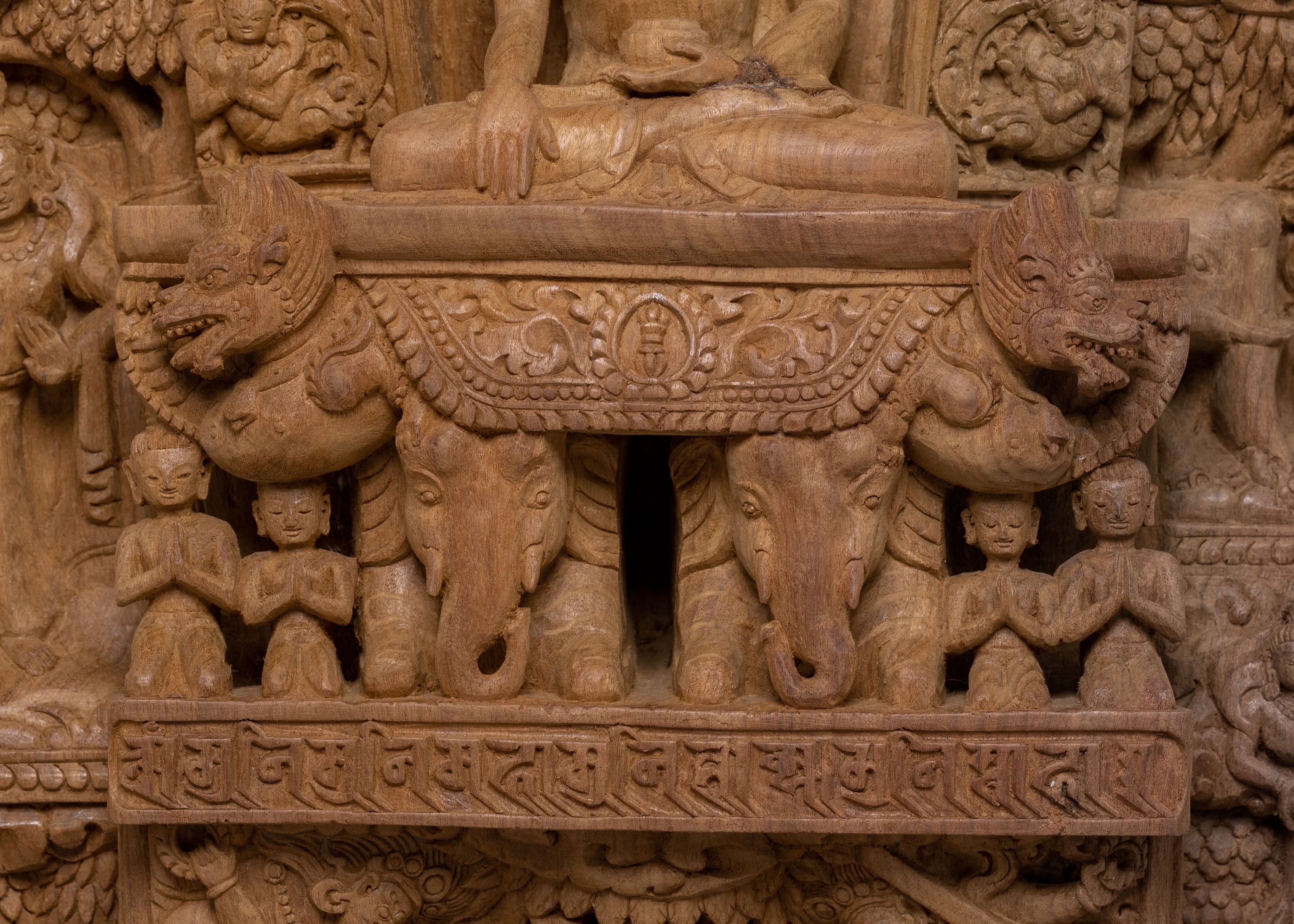 Shakyamuni Buddha Spiritual Statue | Wooden Body