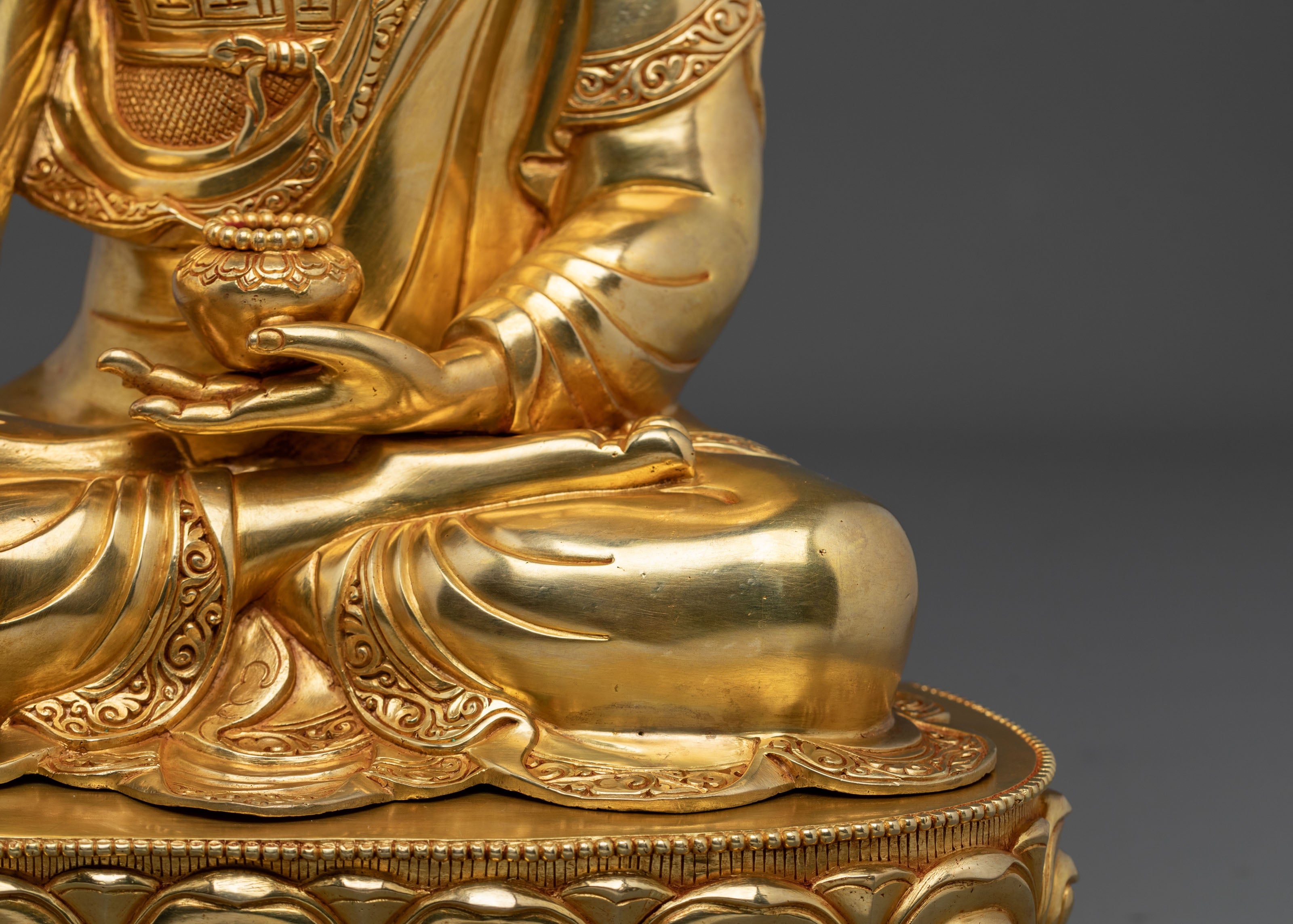 Shakyamuni Buddha Sacred Dharma Altar Figurine - 24K Gilded Copper