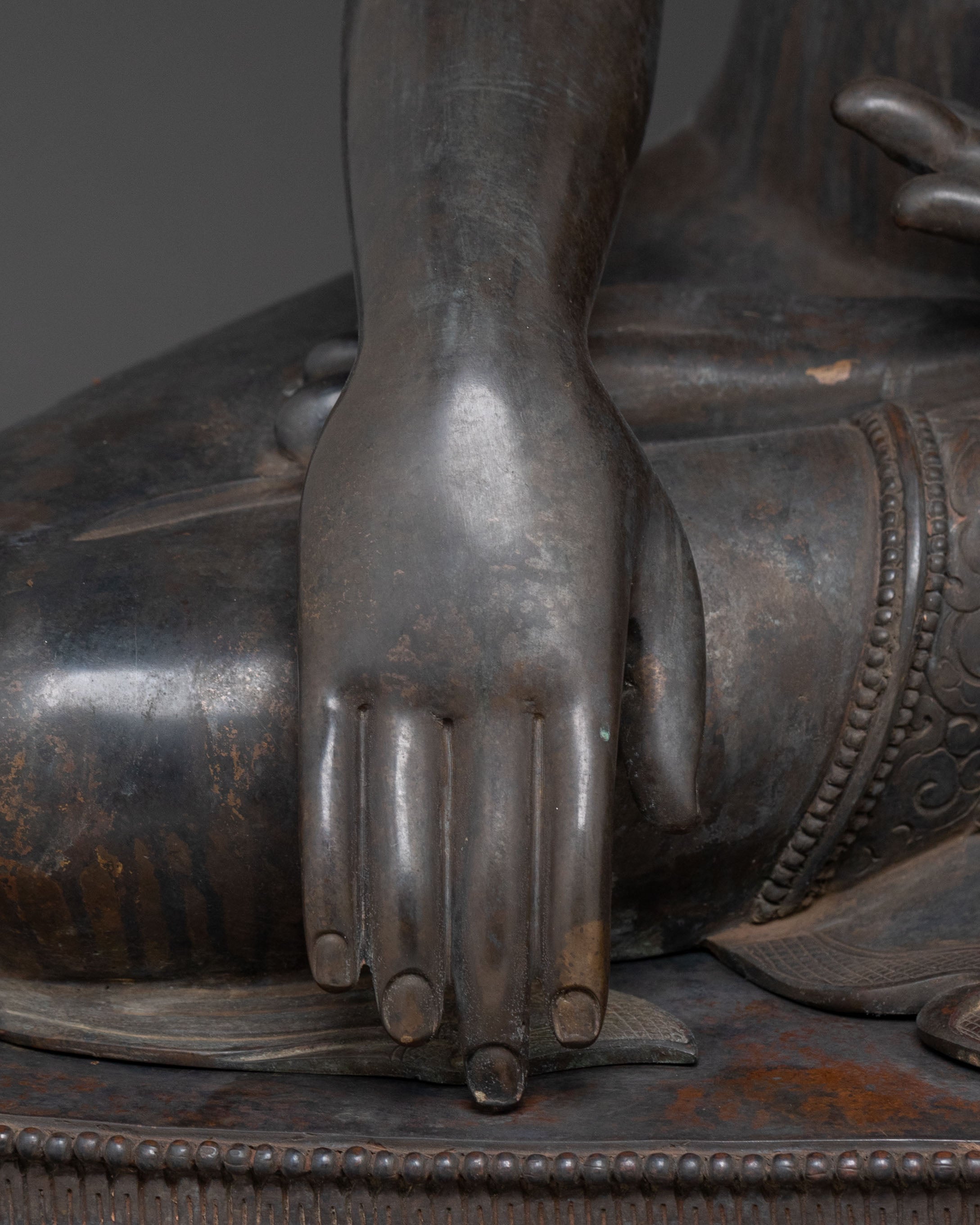 Traditional Shakyamuni Buddha Statue | Historical Buddha