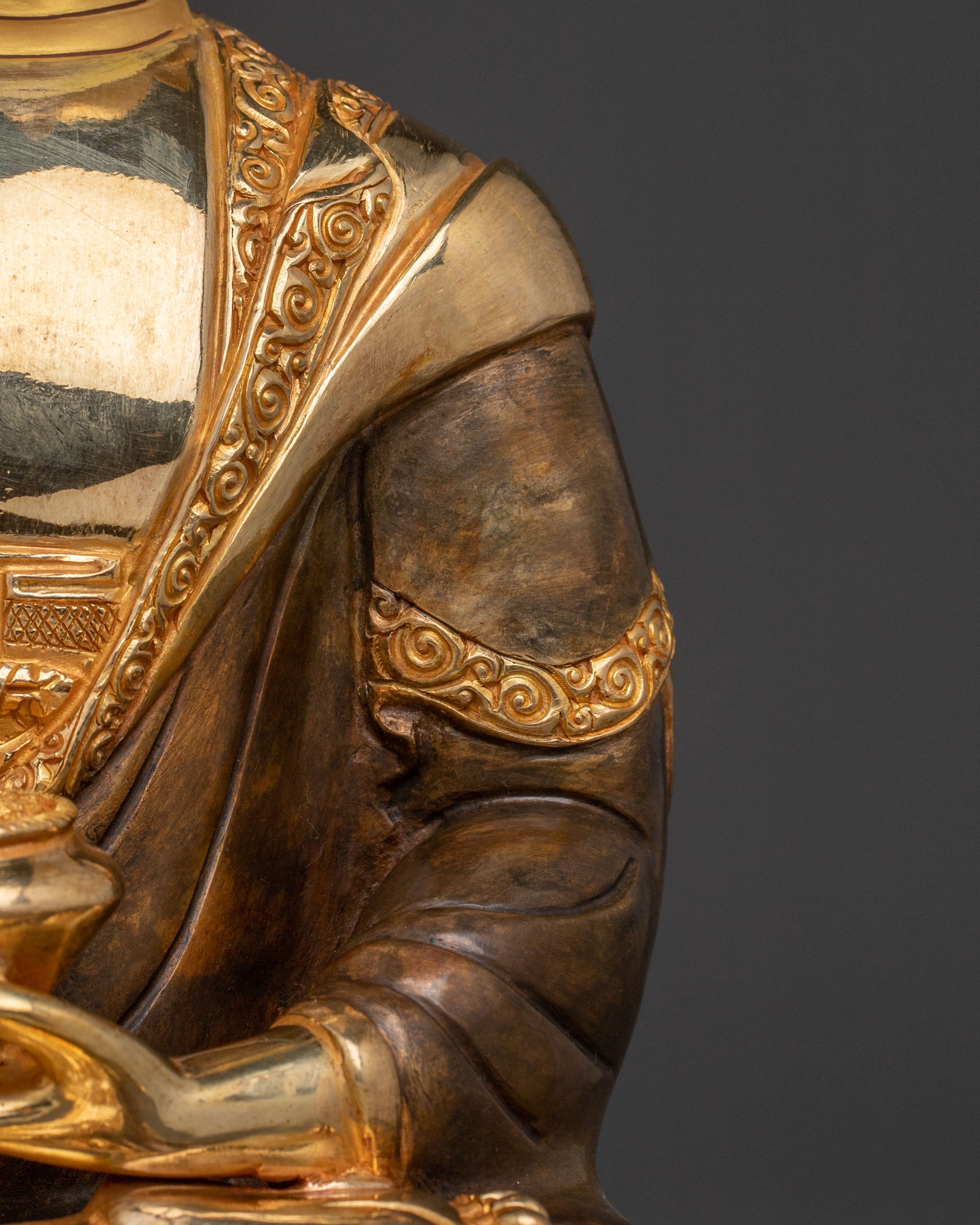 Shakyamuni Buddha Sacred Teaching Statue – 24K Gold Gilded