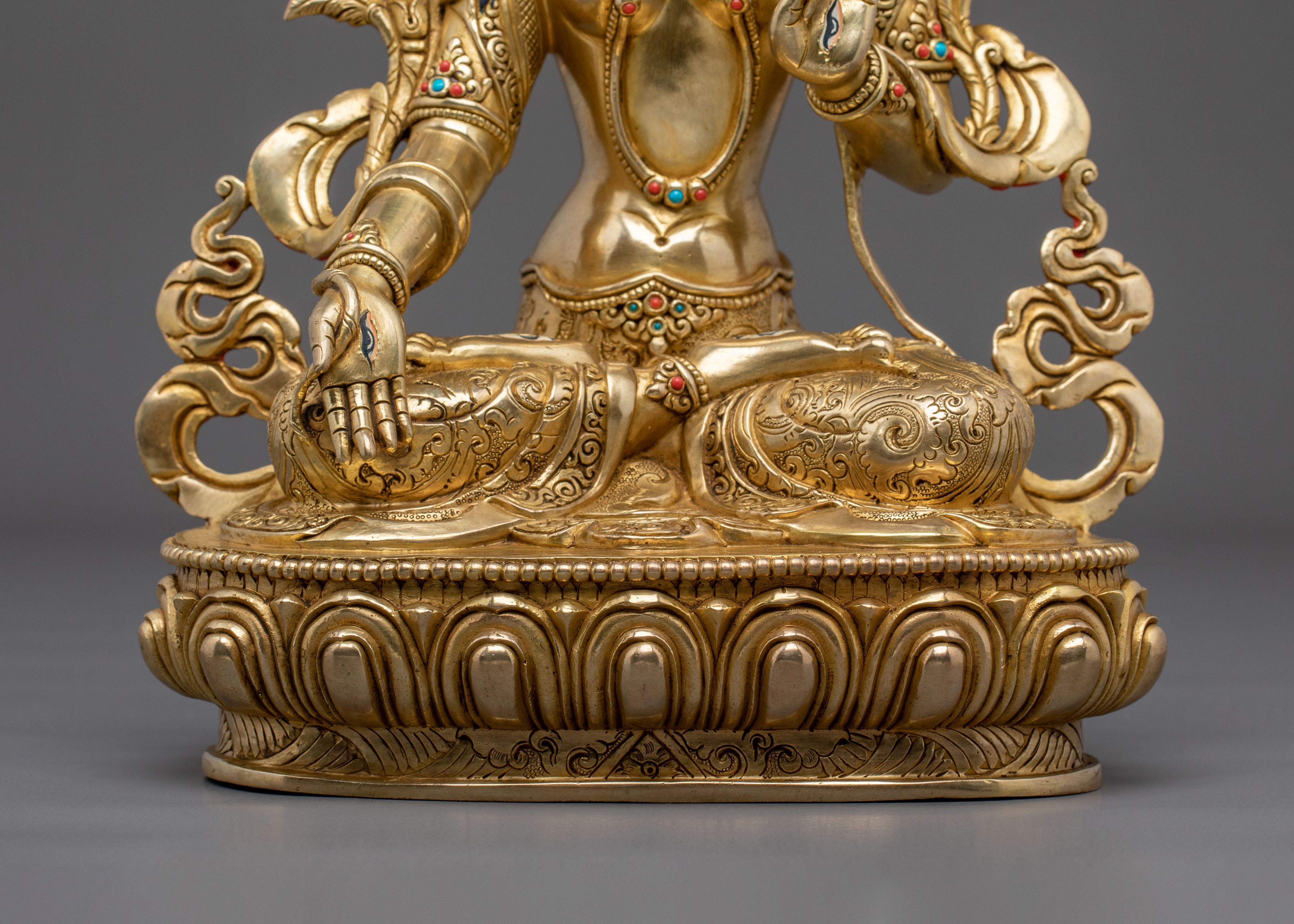 White Tara Statue: Embodiment of Healing and Compassion