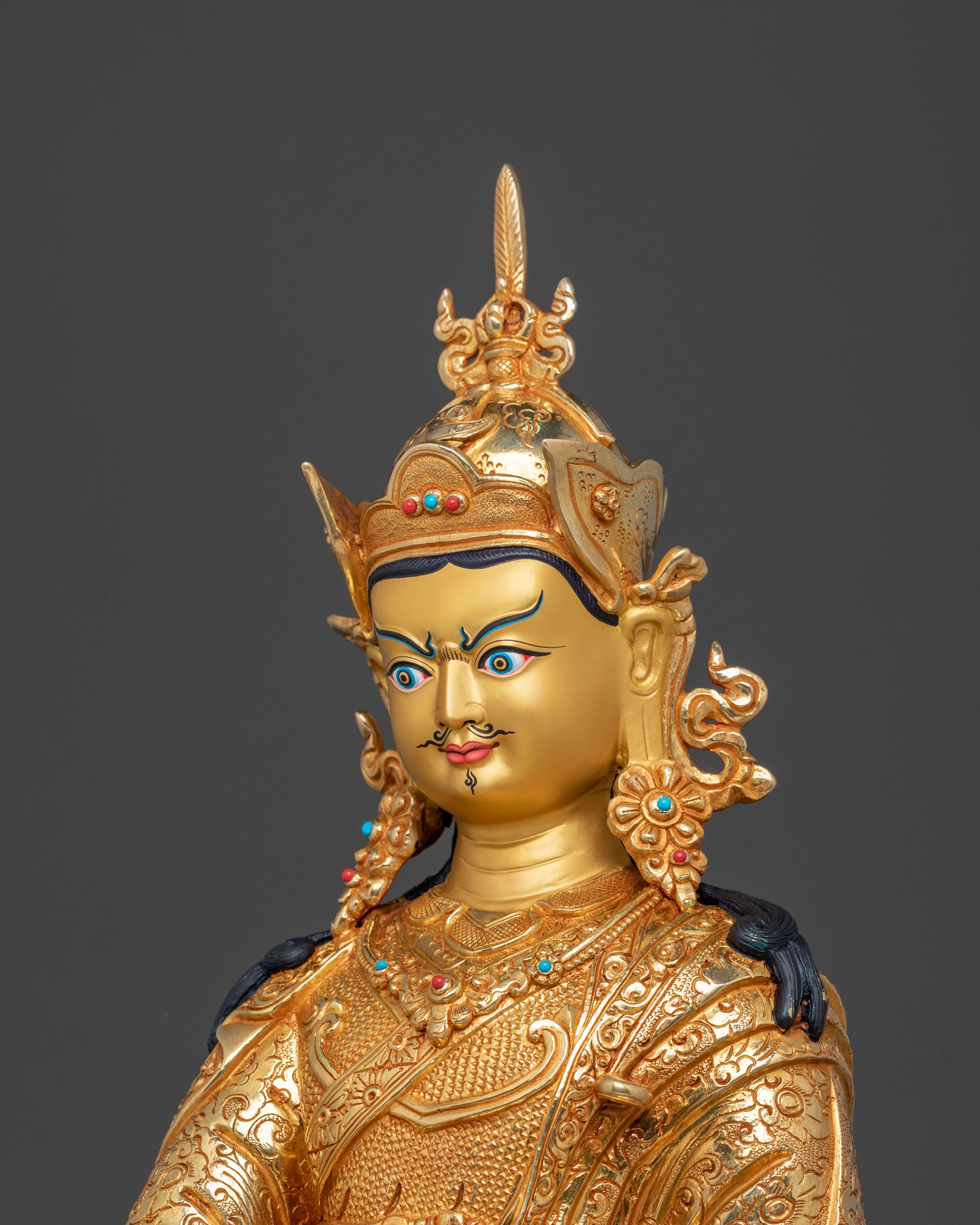 Guru Rinpoche Statue: Tibetan Buddhist Master