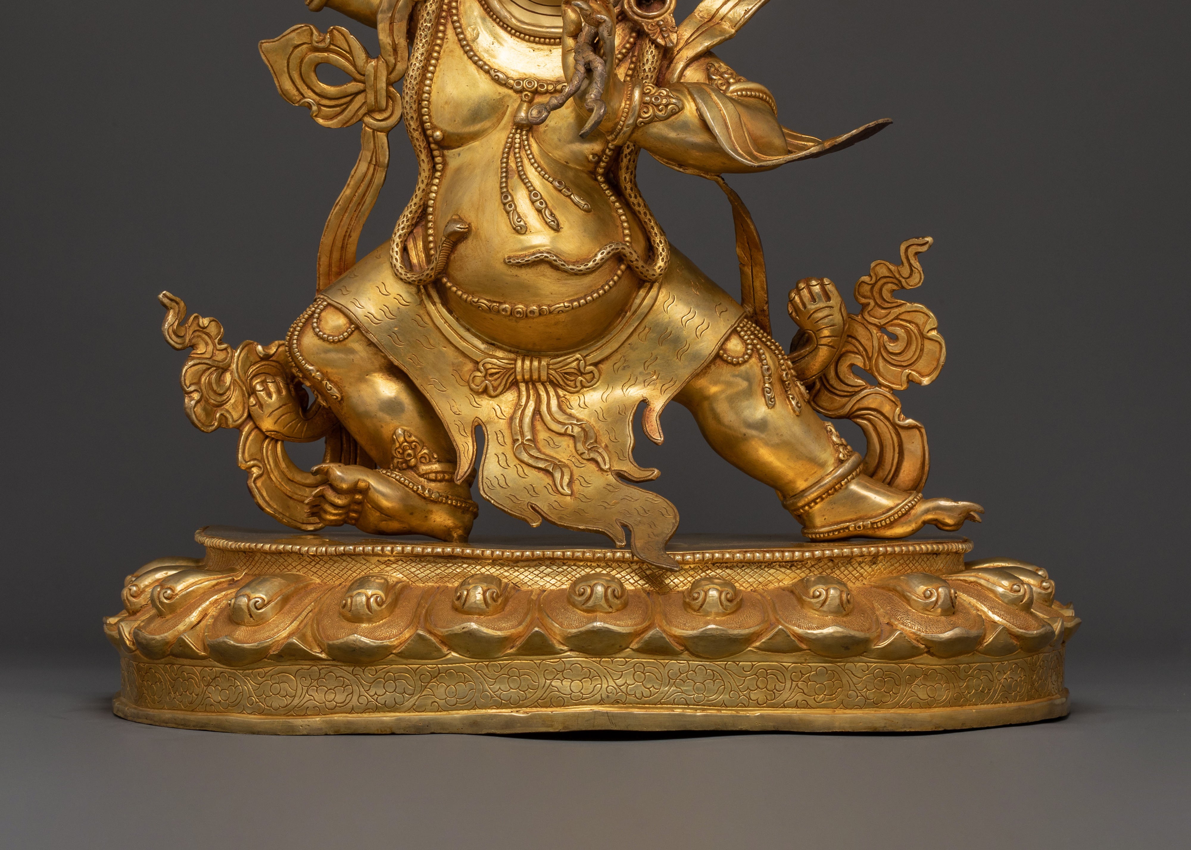 Vajrapani Protector Gilded Statue – Spiritual Decor