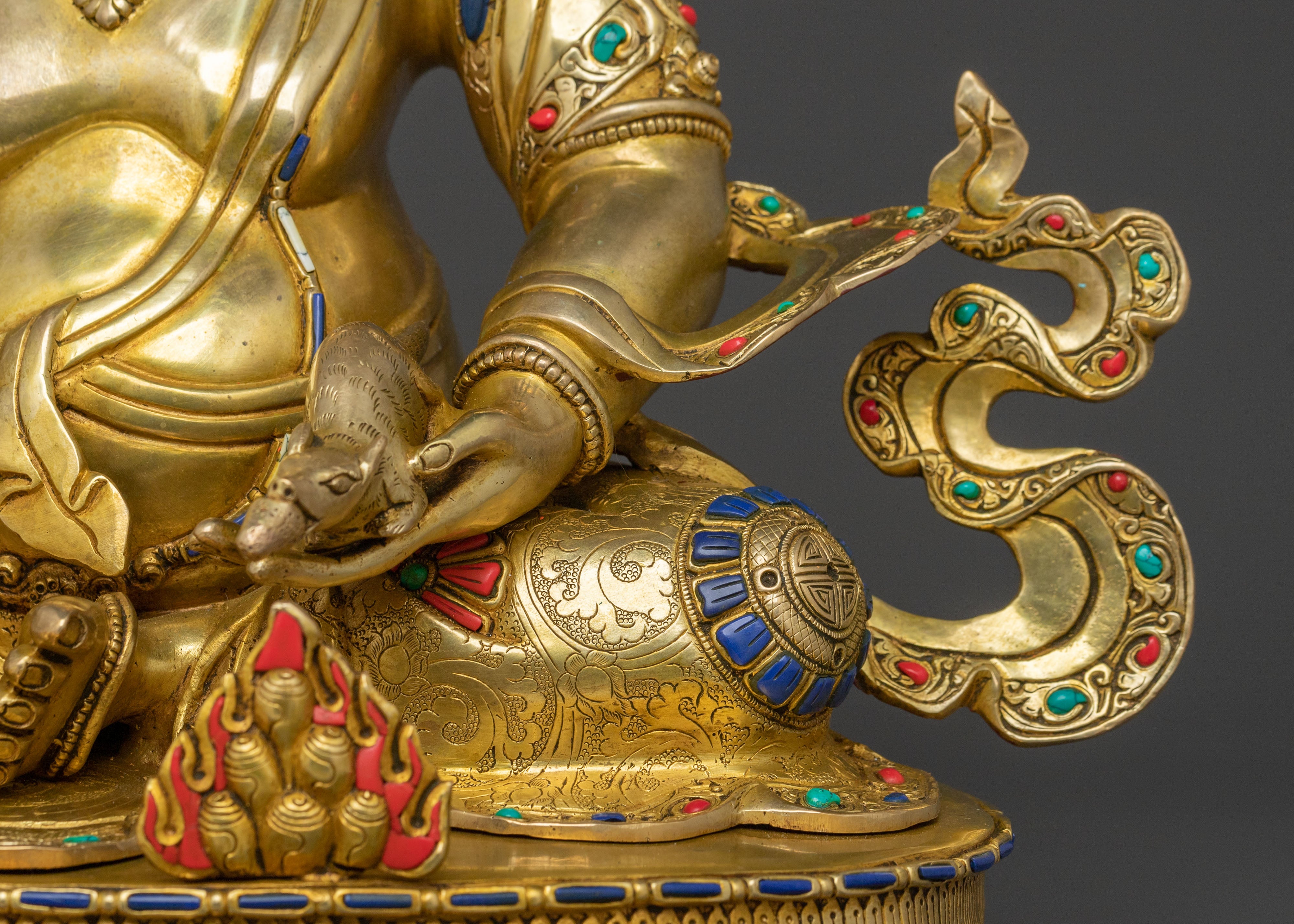 Wealth Guardian: Dzambhala Golden Statue