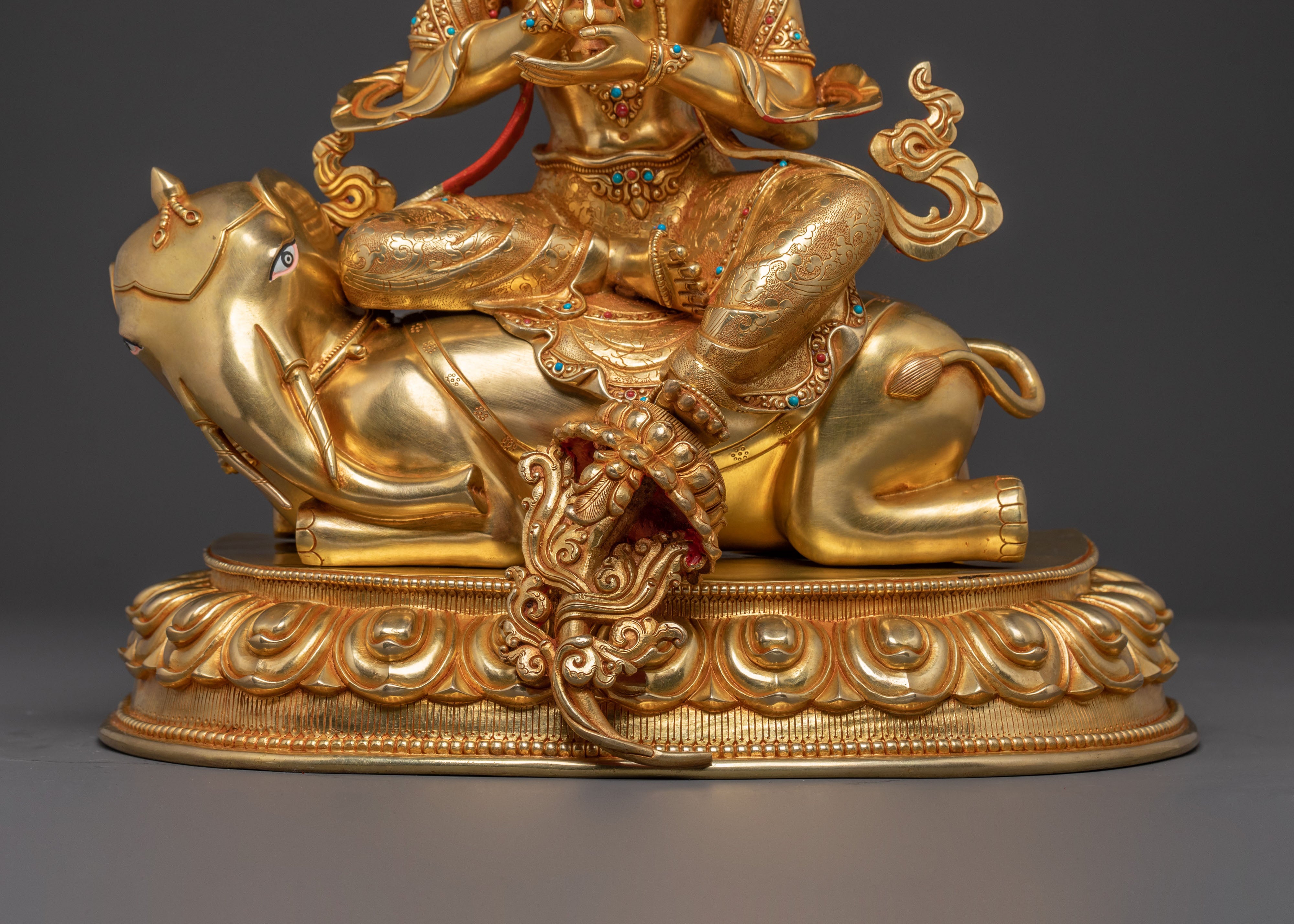 Samantabhadra Golden Statue | Altar Decor