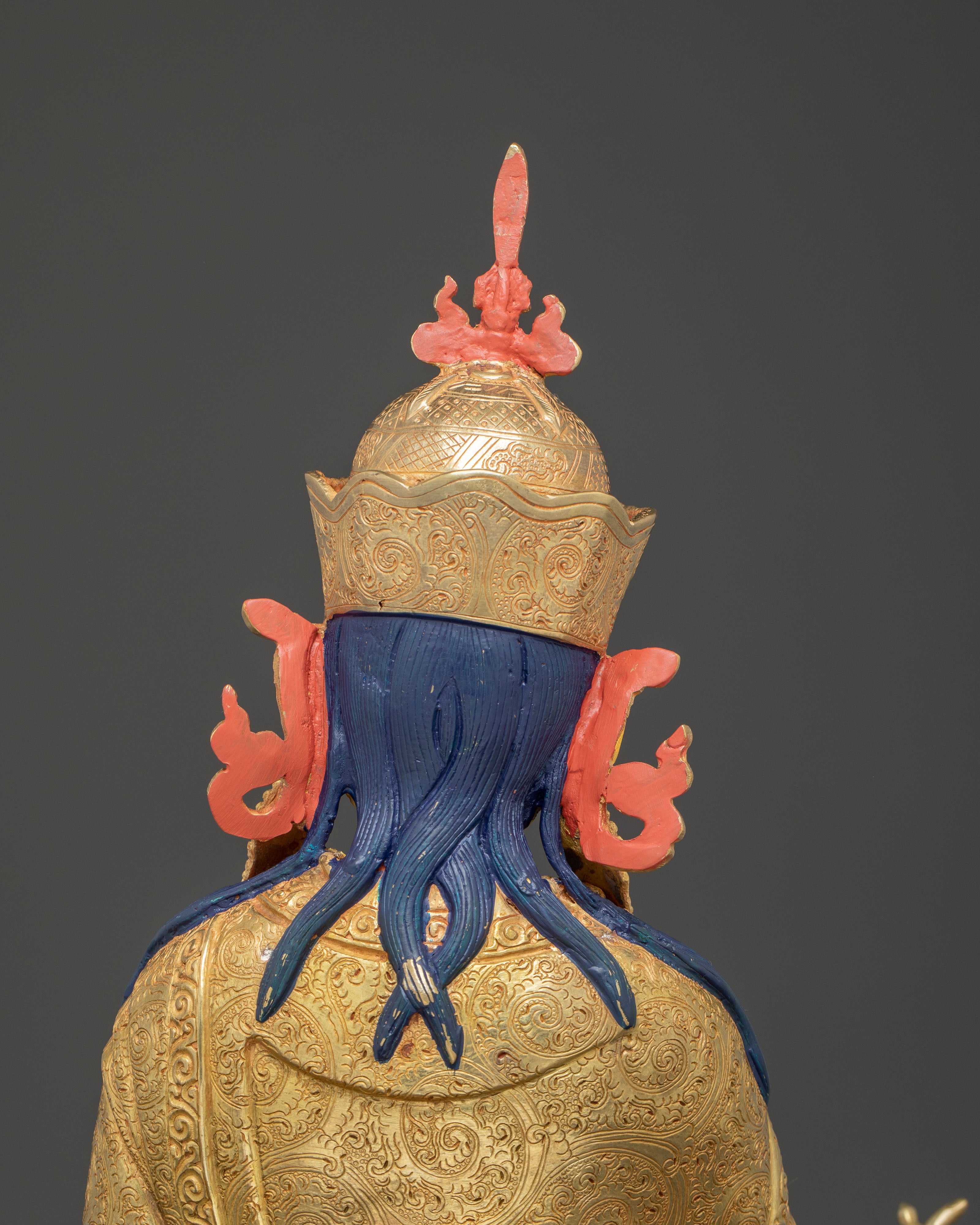 Statue of Guru Rinpoche: Lotus Born Second Buddha