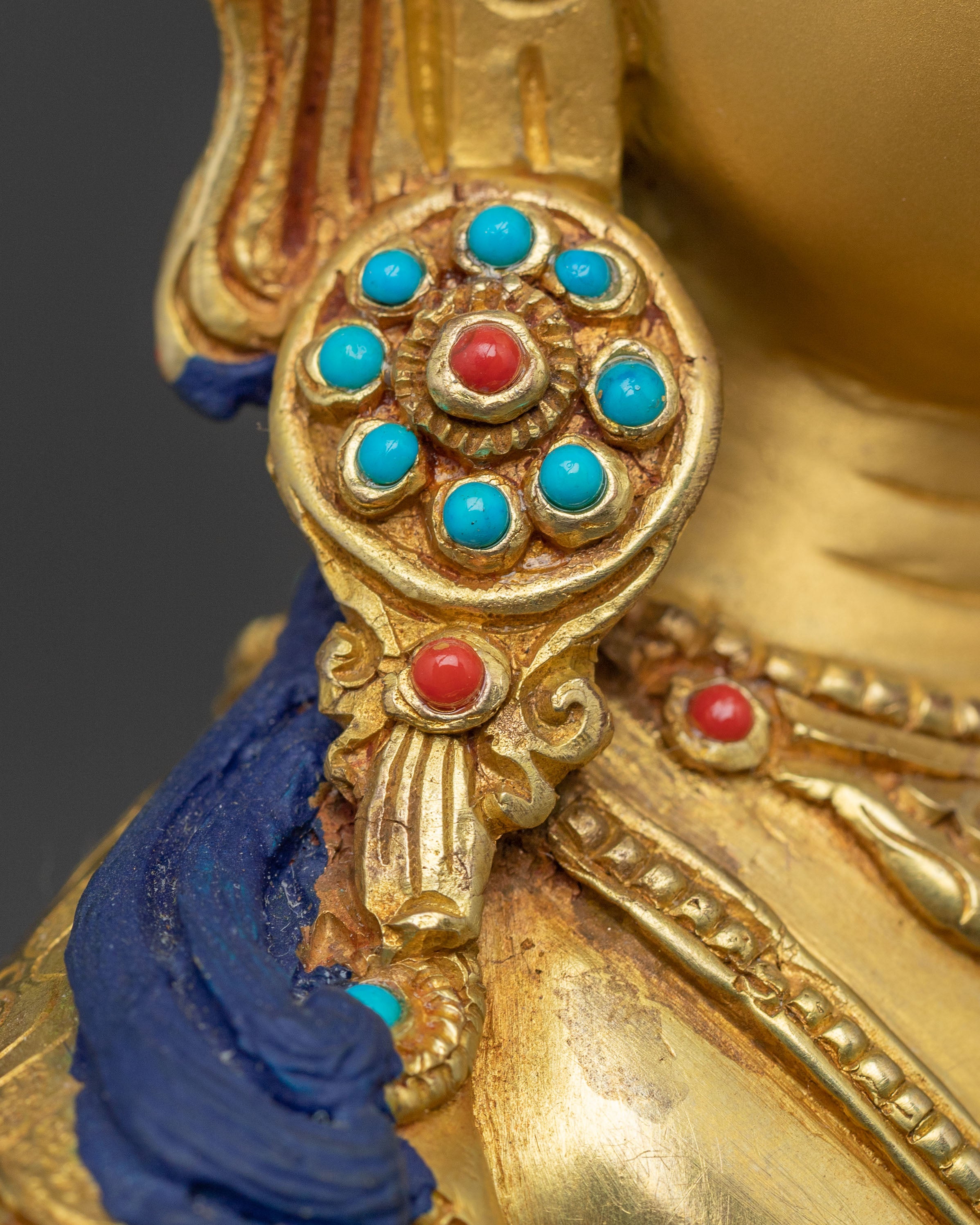 Manjushri Spiritual Statue: Gilded Wisdom