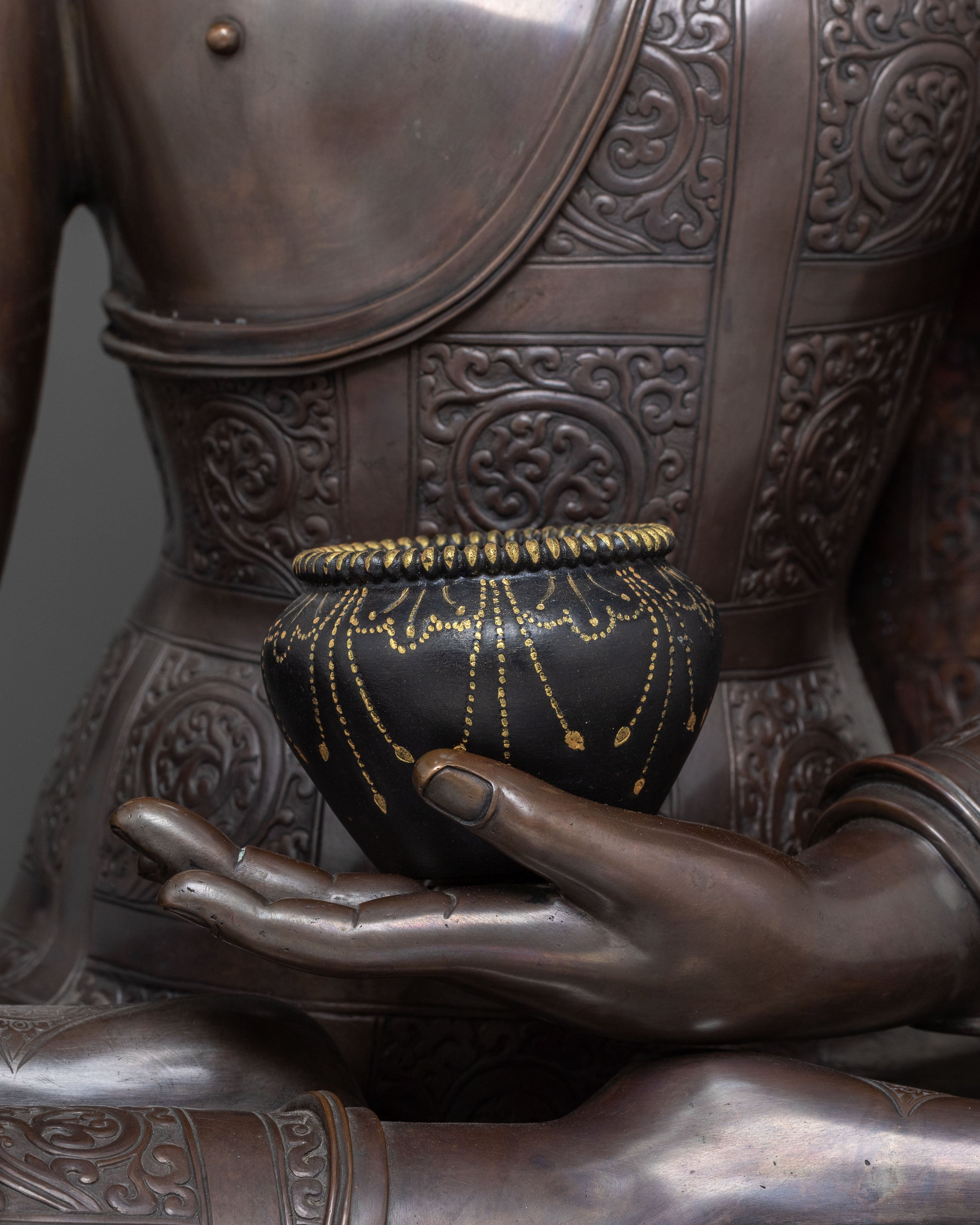 Shakyamuni Buddha Statue: Oxidized Copper Altar Decor