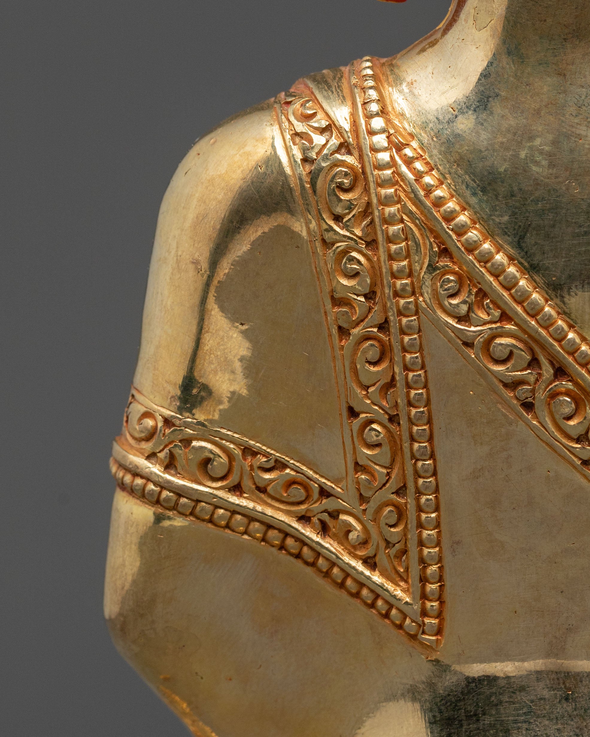 Amitabha Buddha Buddhist Altar Statue – Radiant Gilded Copper
