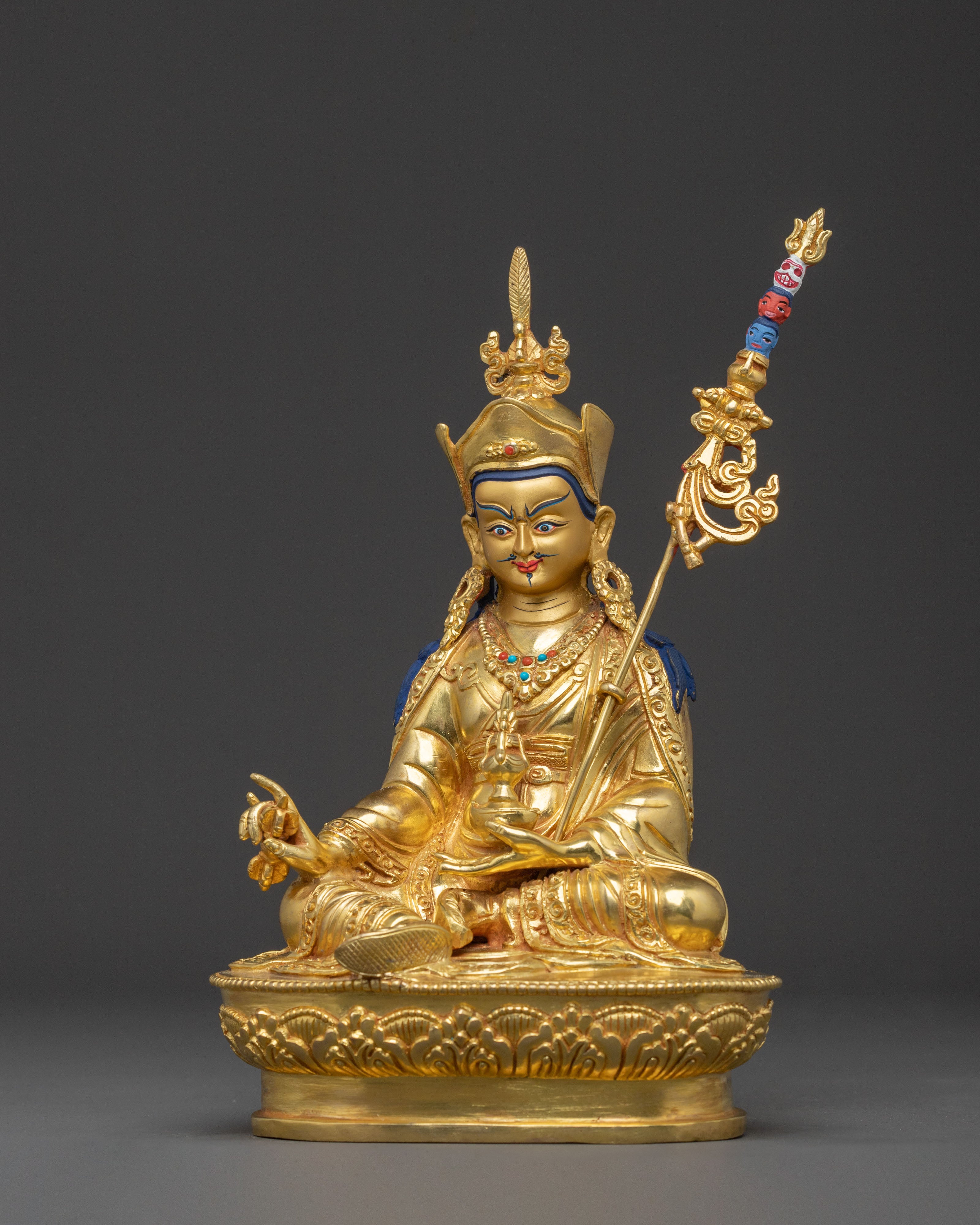 Guru Rinpoche Statue: Sacred Wisdom
