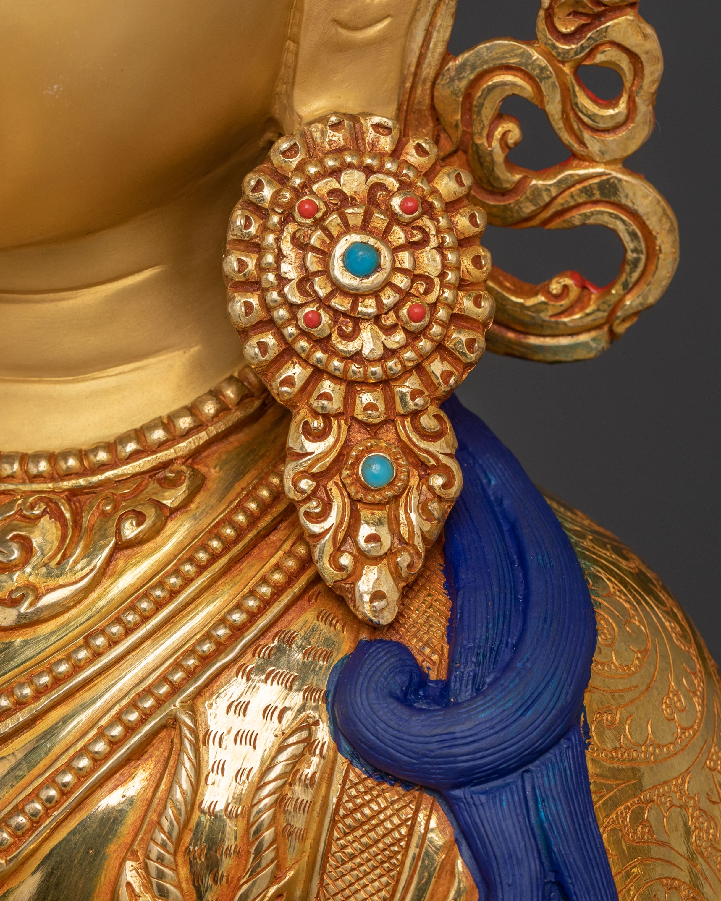 embodiment of compassion chenrezig statue