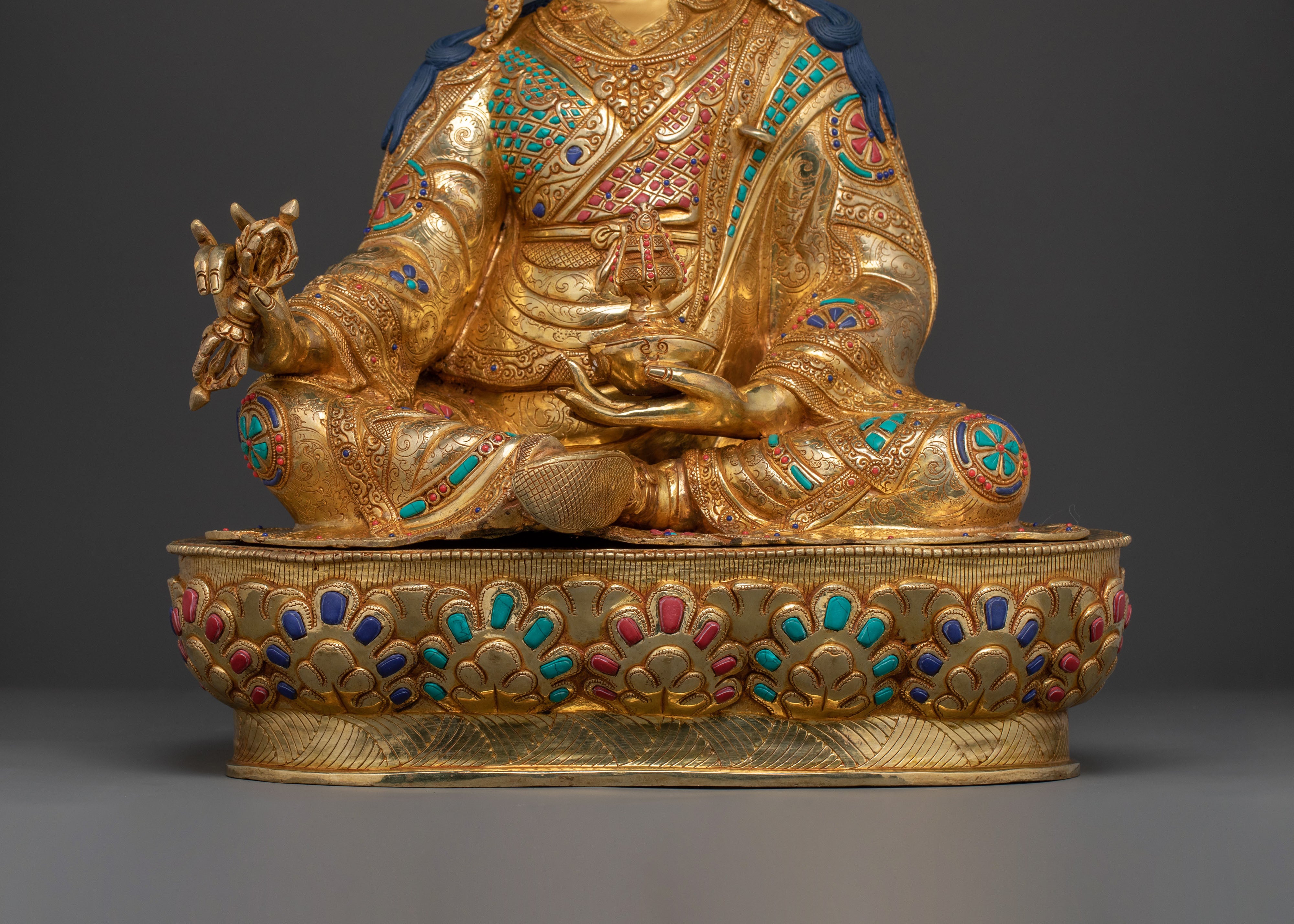 Guru Rinpoche Statue | Symbol of Divine Wisdom