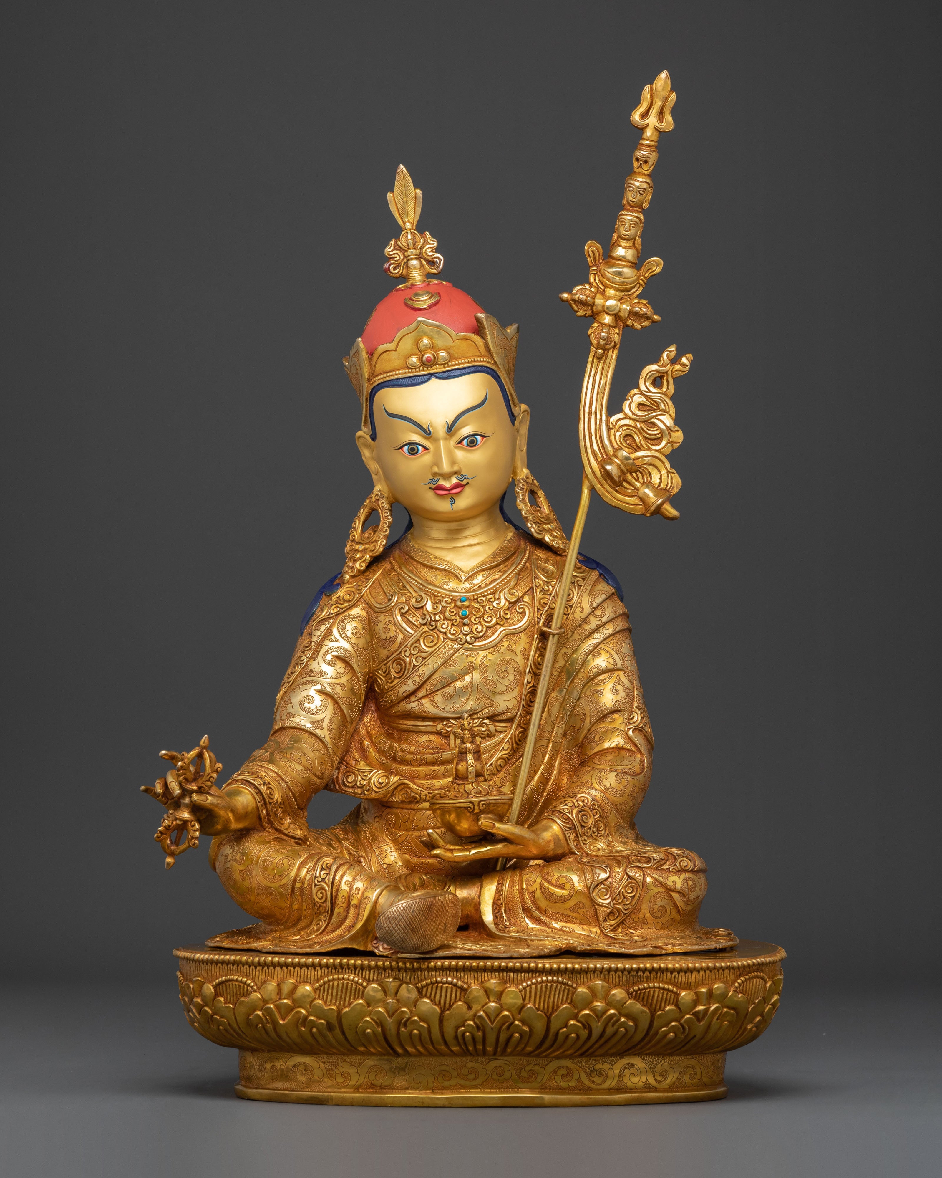 Guru Rinpoche Statue