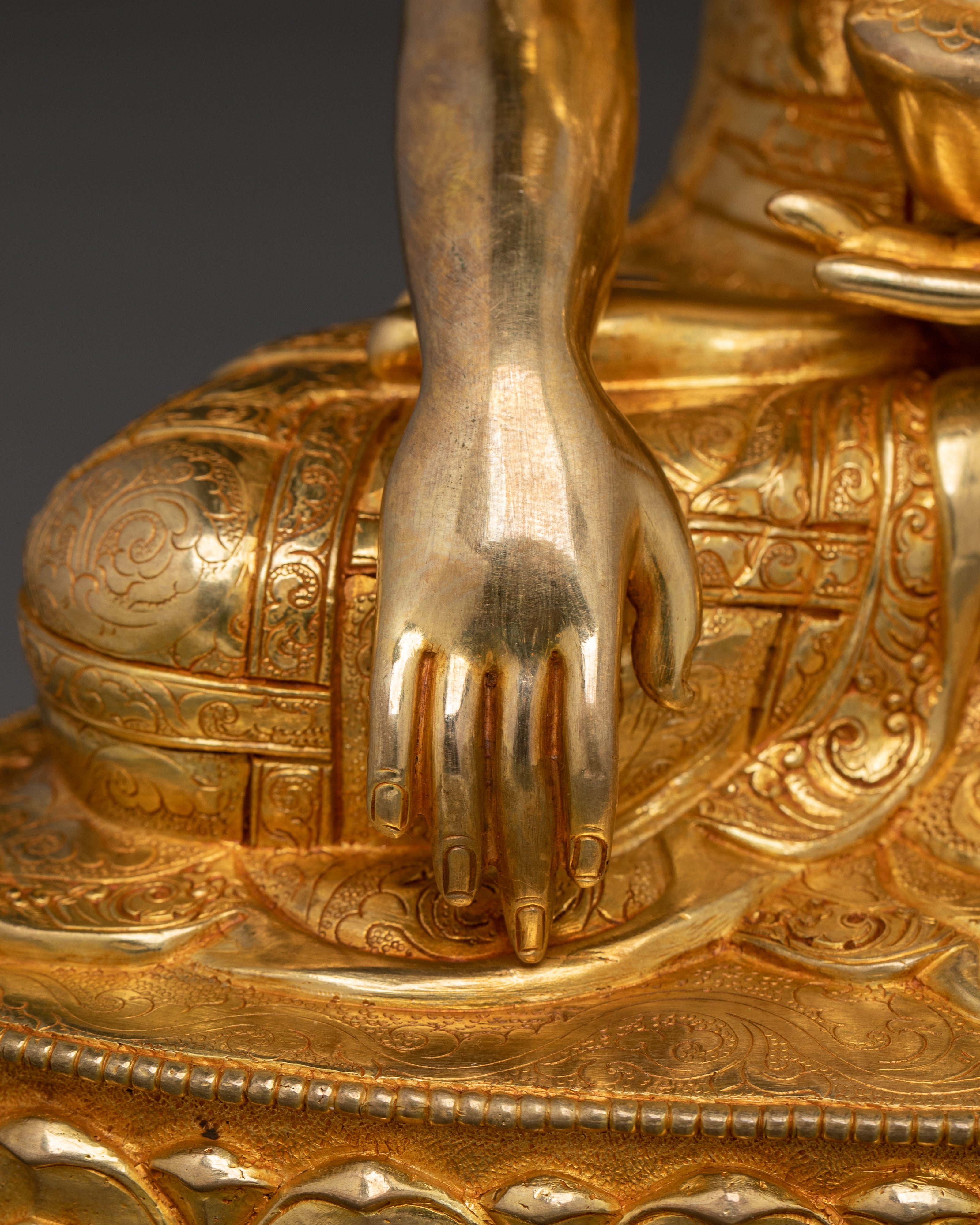Shakyamuni Buddha Statue of Buddhist Dharma | Historical Buddha