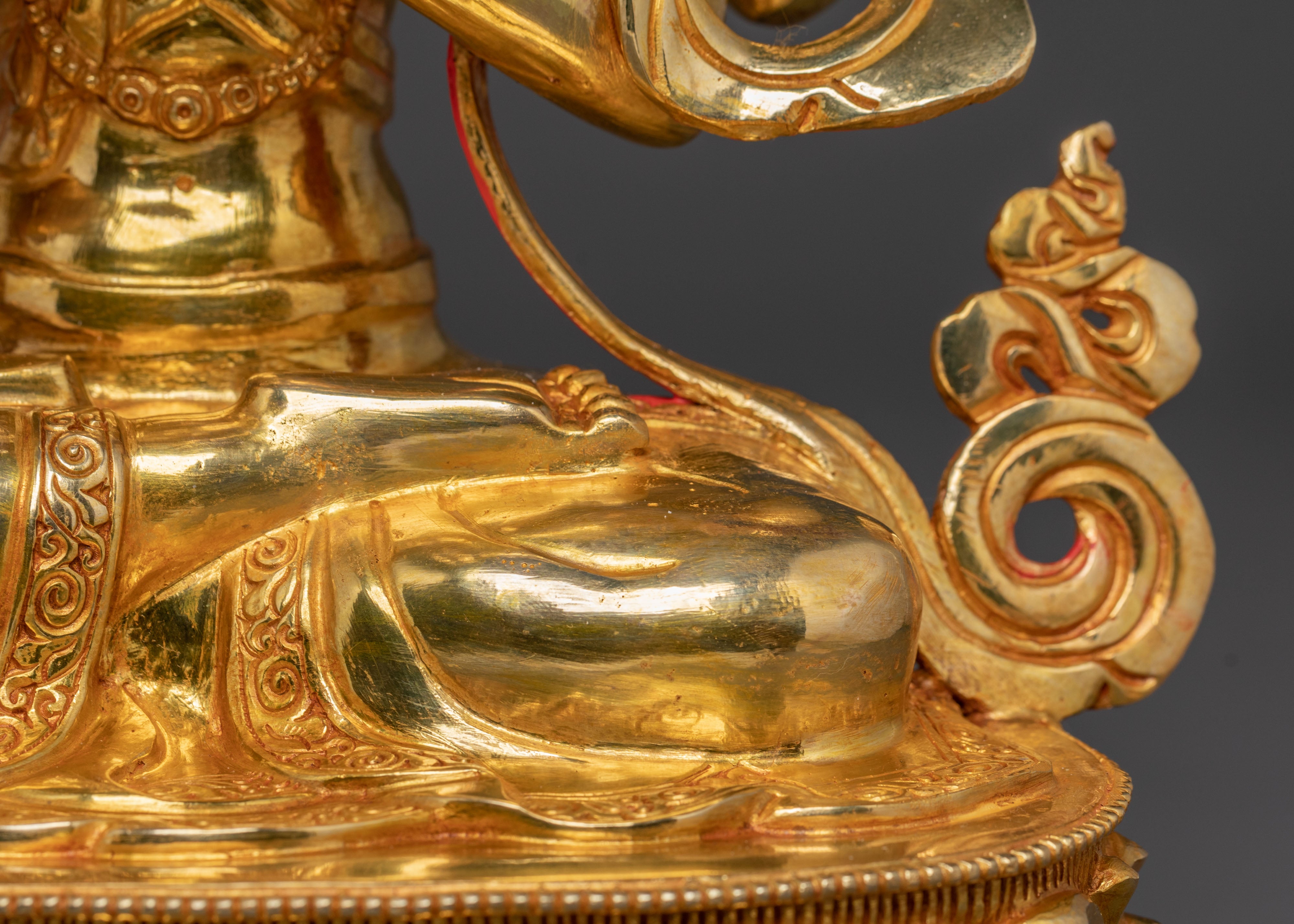 Chenrezig Sacred Tibetan Statue | Meditation Altar Figurine