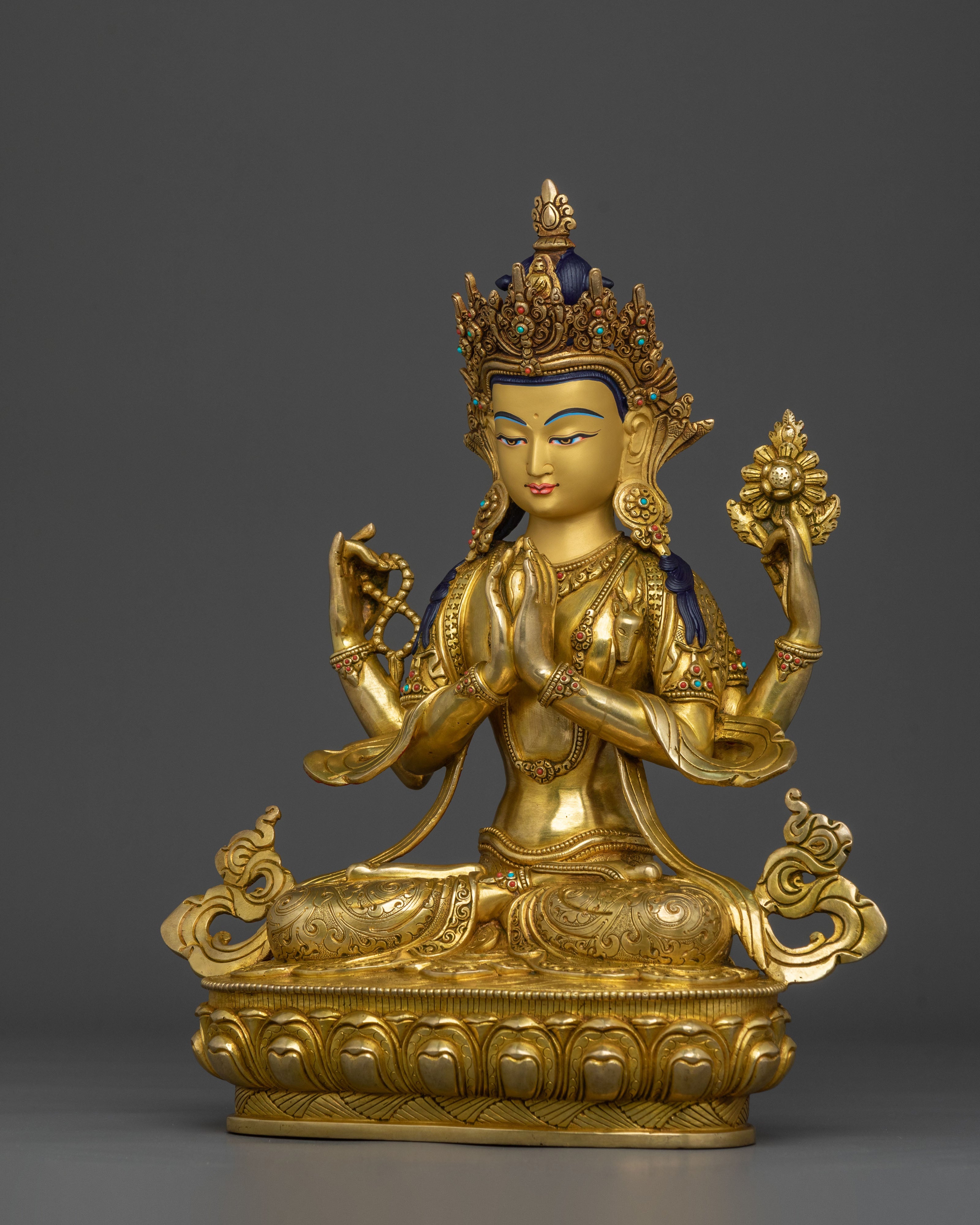 Handmade Chenrezig Golden Statue: Sacred Radiance