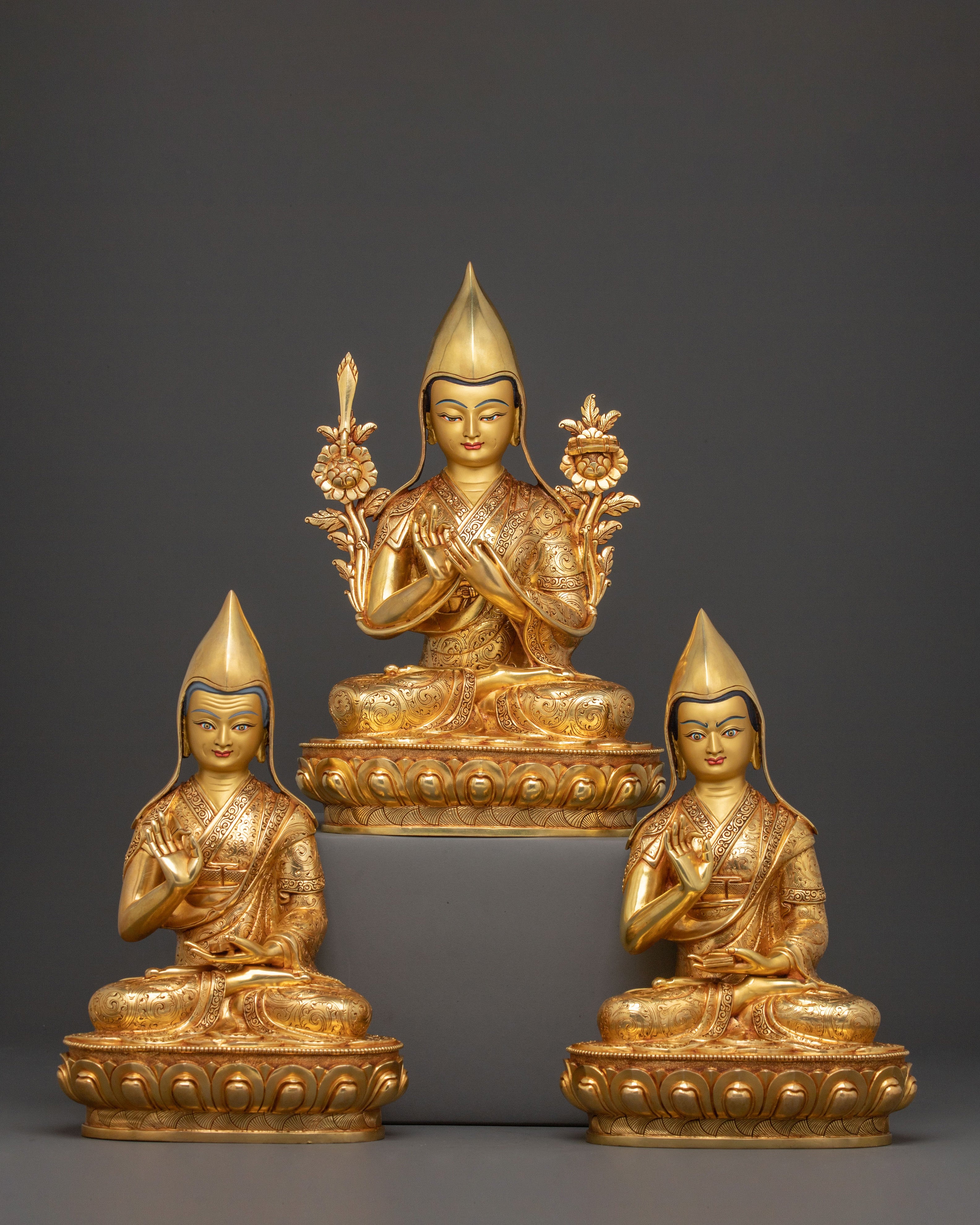 Tsongkhapa with disciples