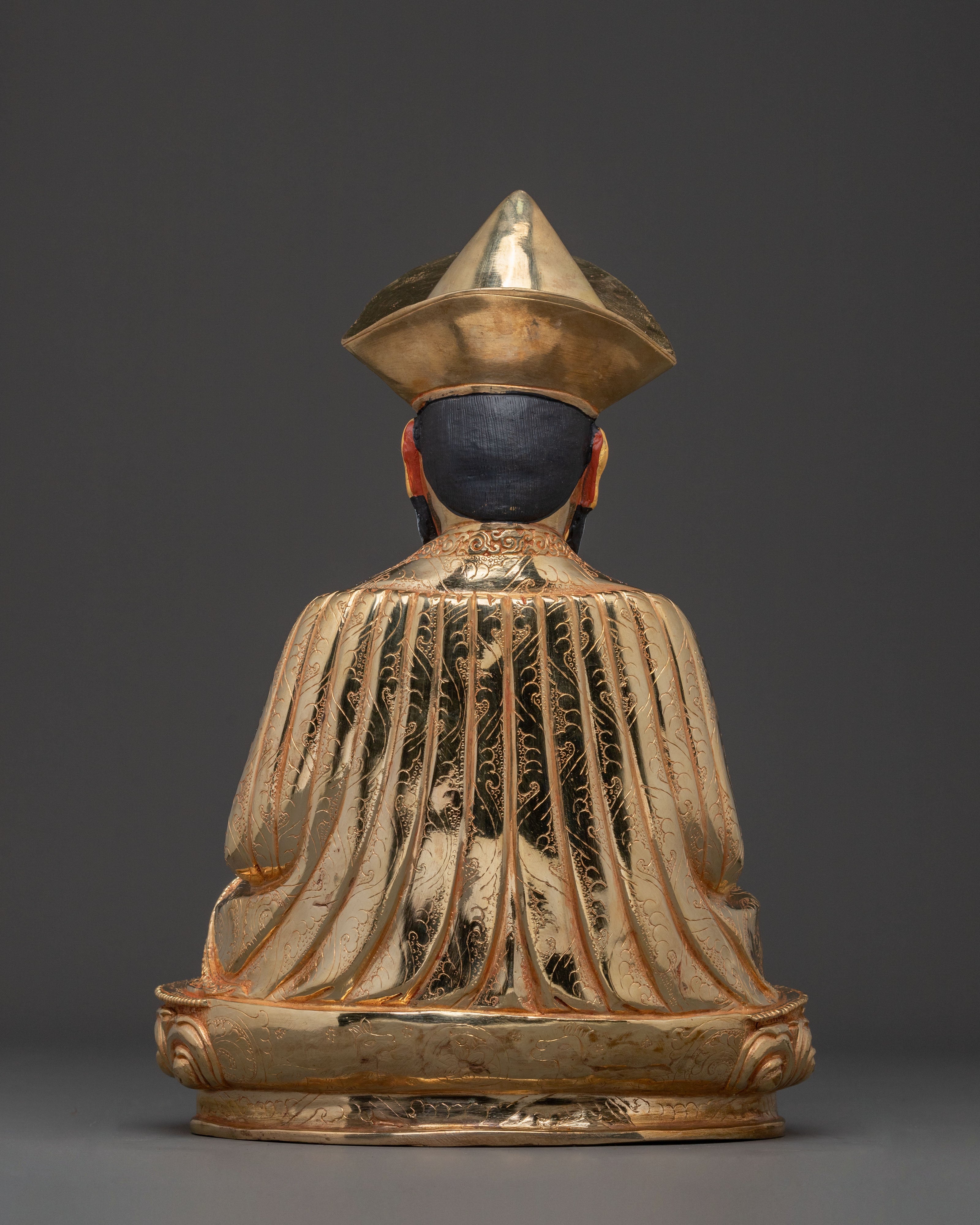 Guru Shapdum Golden Statue | Spiritual Master
