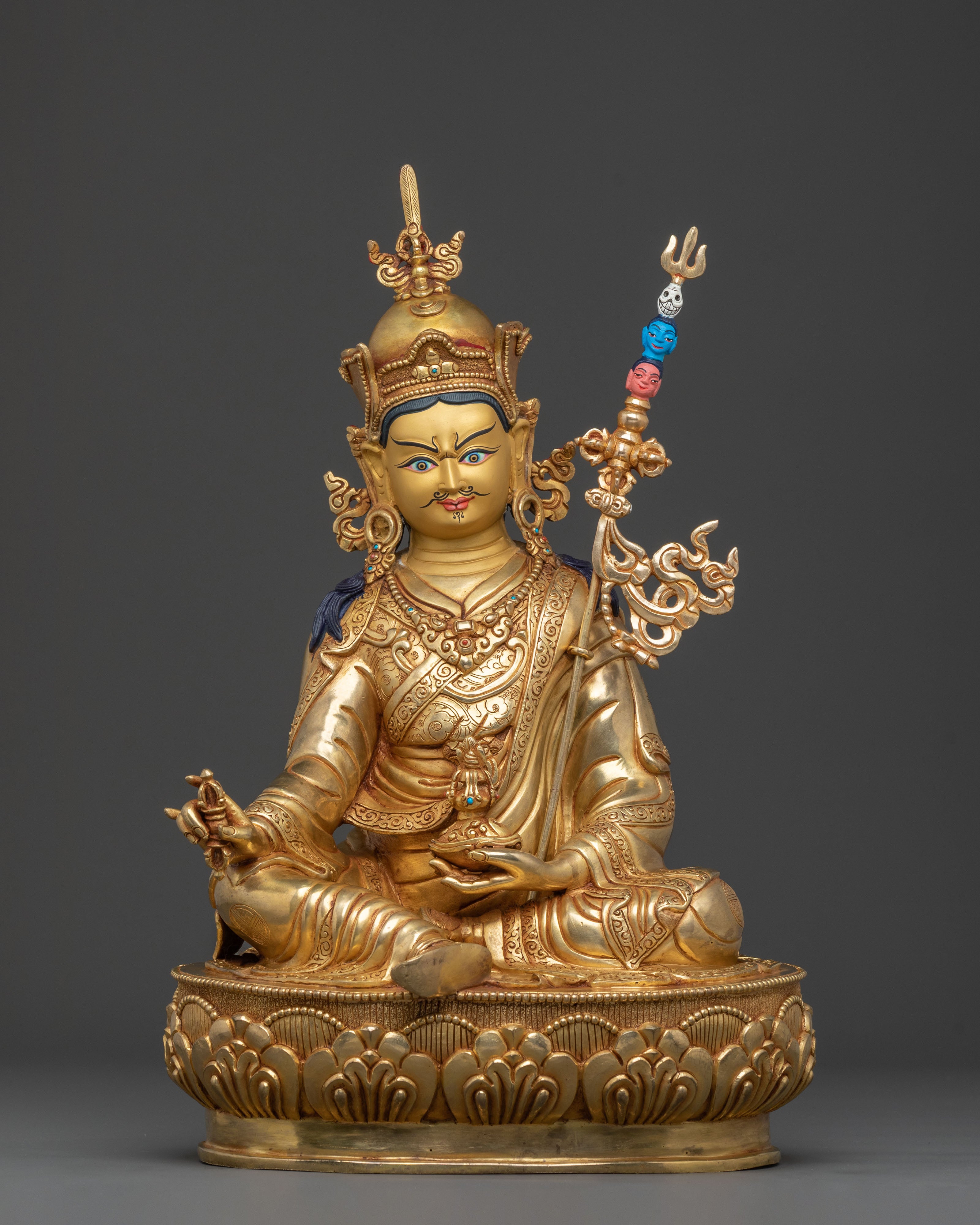 Guru Rinpoche Statue