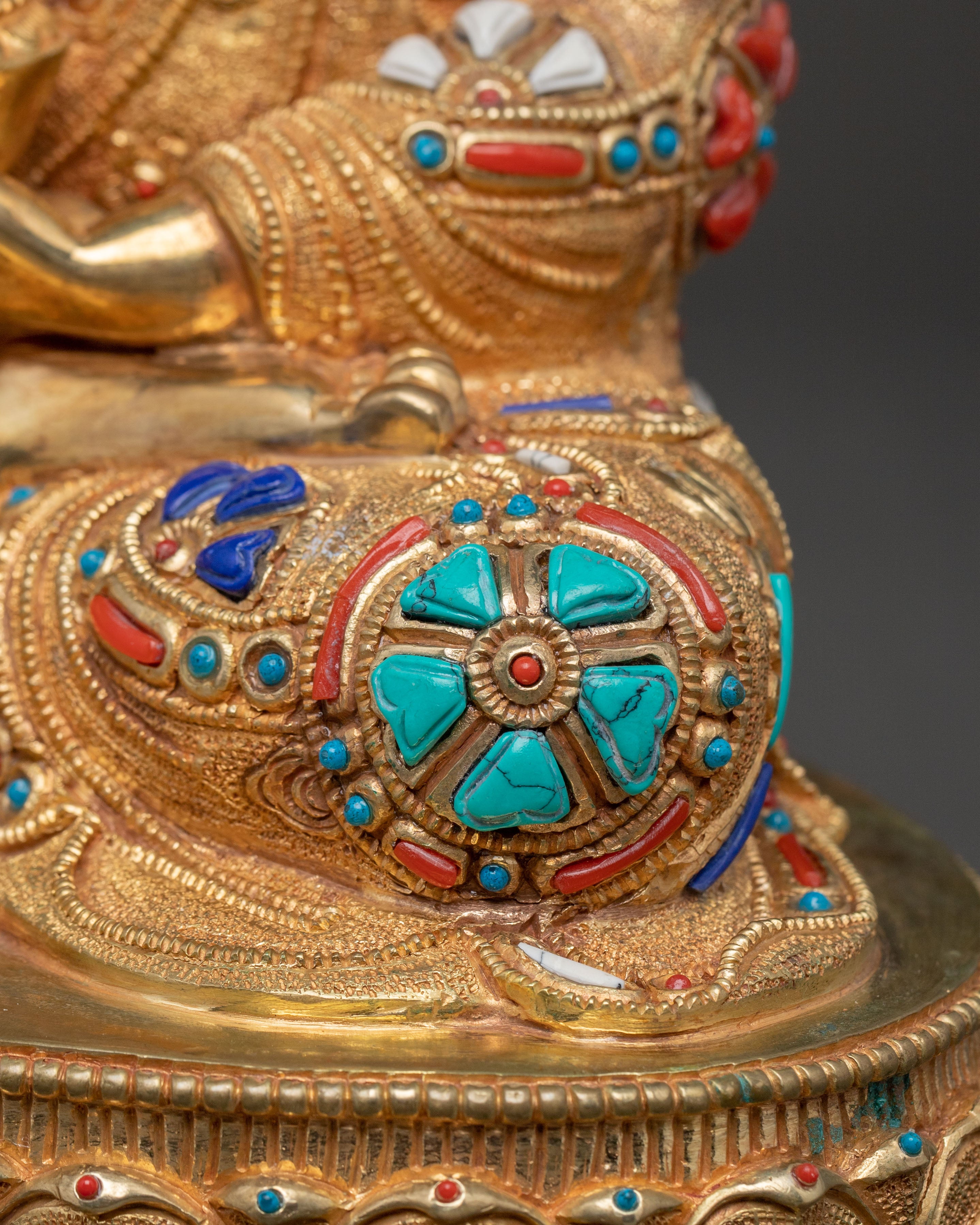 Shakyamuni Buddha: 24K Gold Gilded Enlightenment Idol