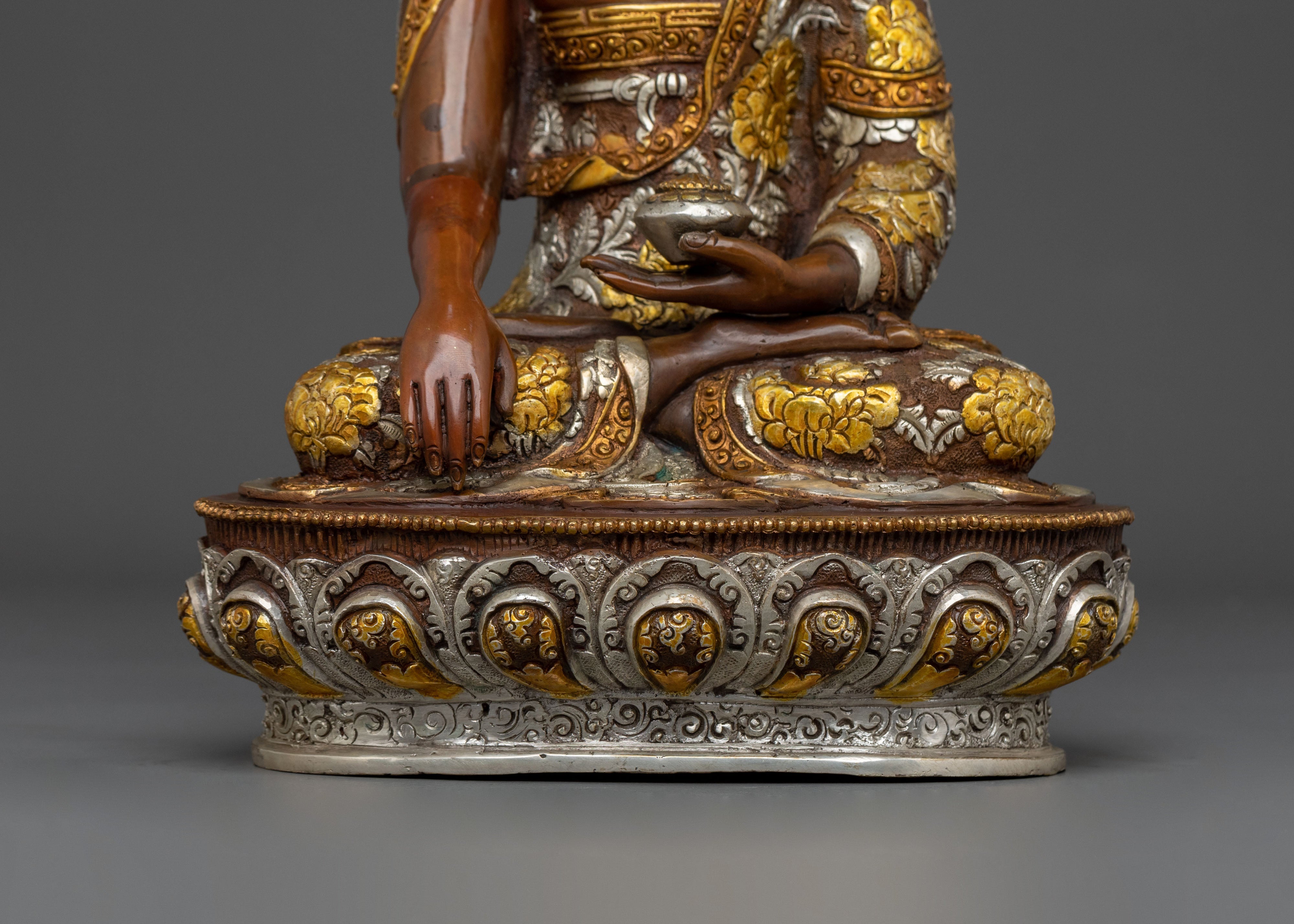 Handcrafted Himalayan Buddha Shakyamuni Statue