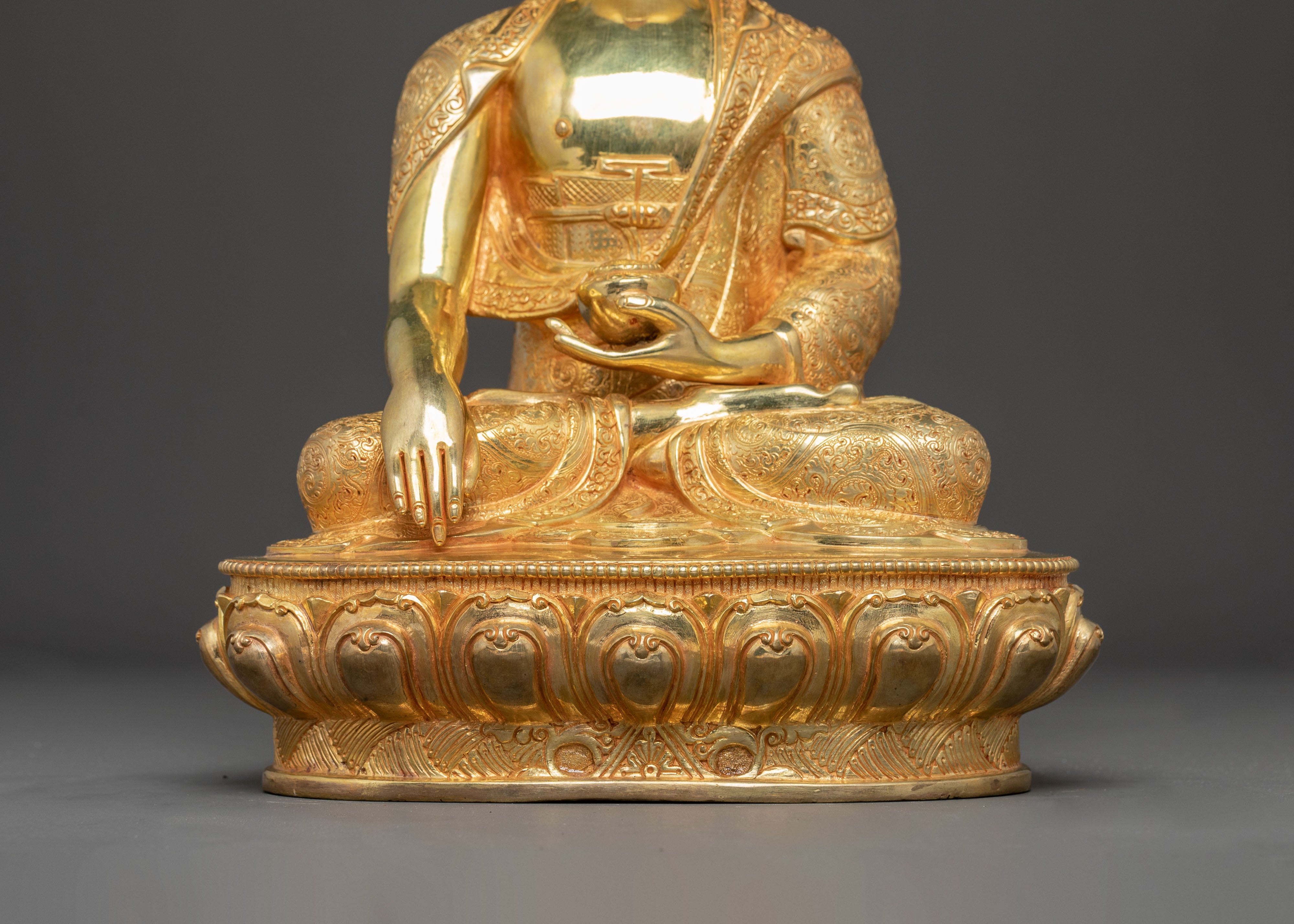 Serene Gautama Buddha Statue | Teacher of Dharma