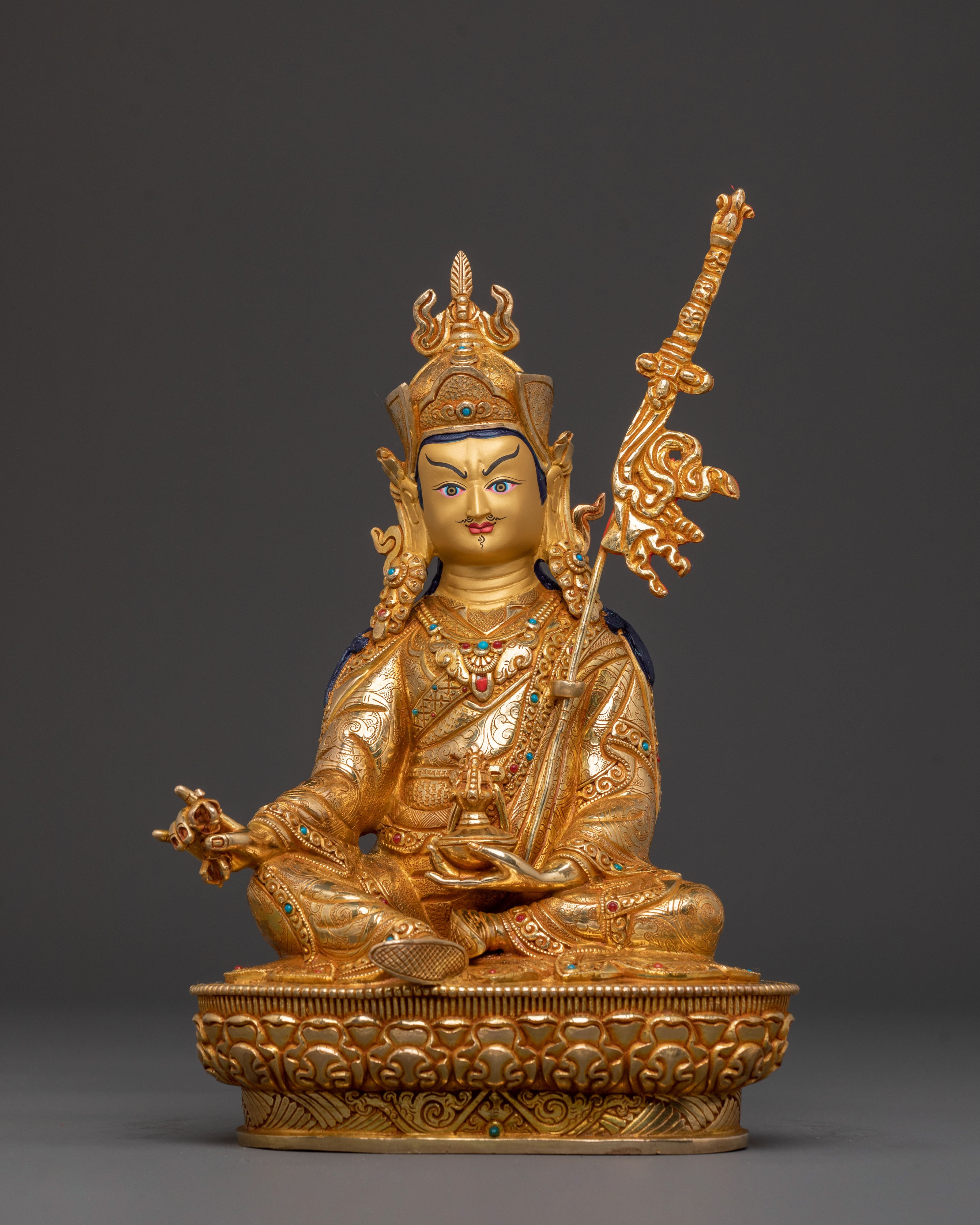 Guru Rinpoche Statue