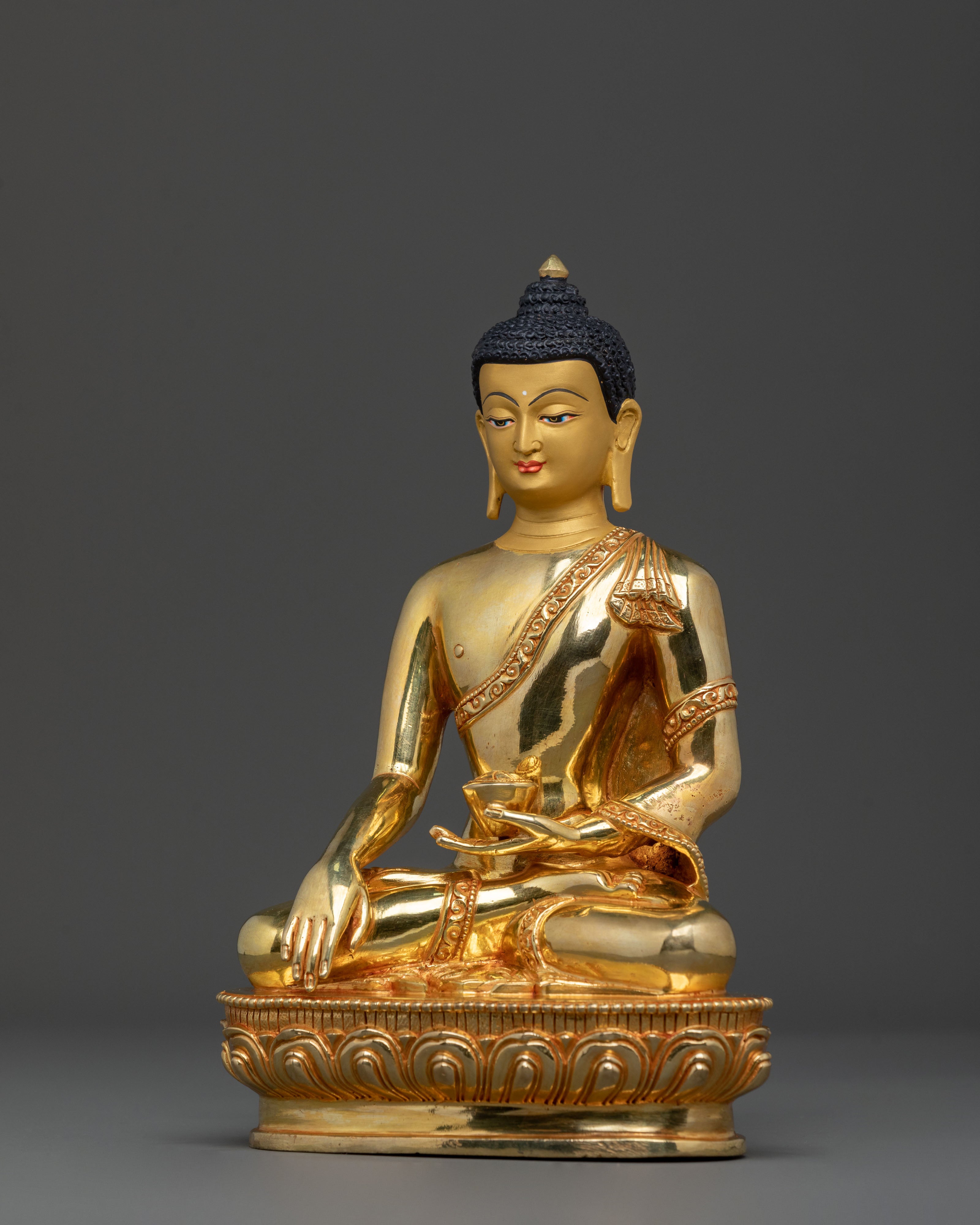 Historical Buddha Shakyamuni Sacred Sculpture