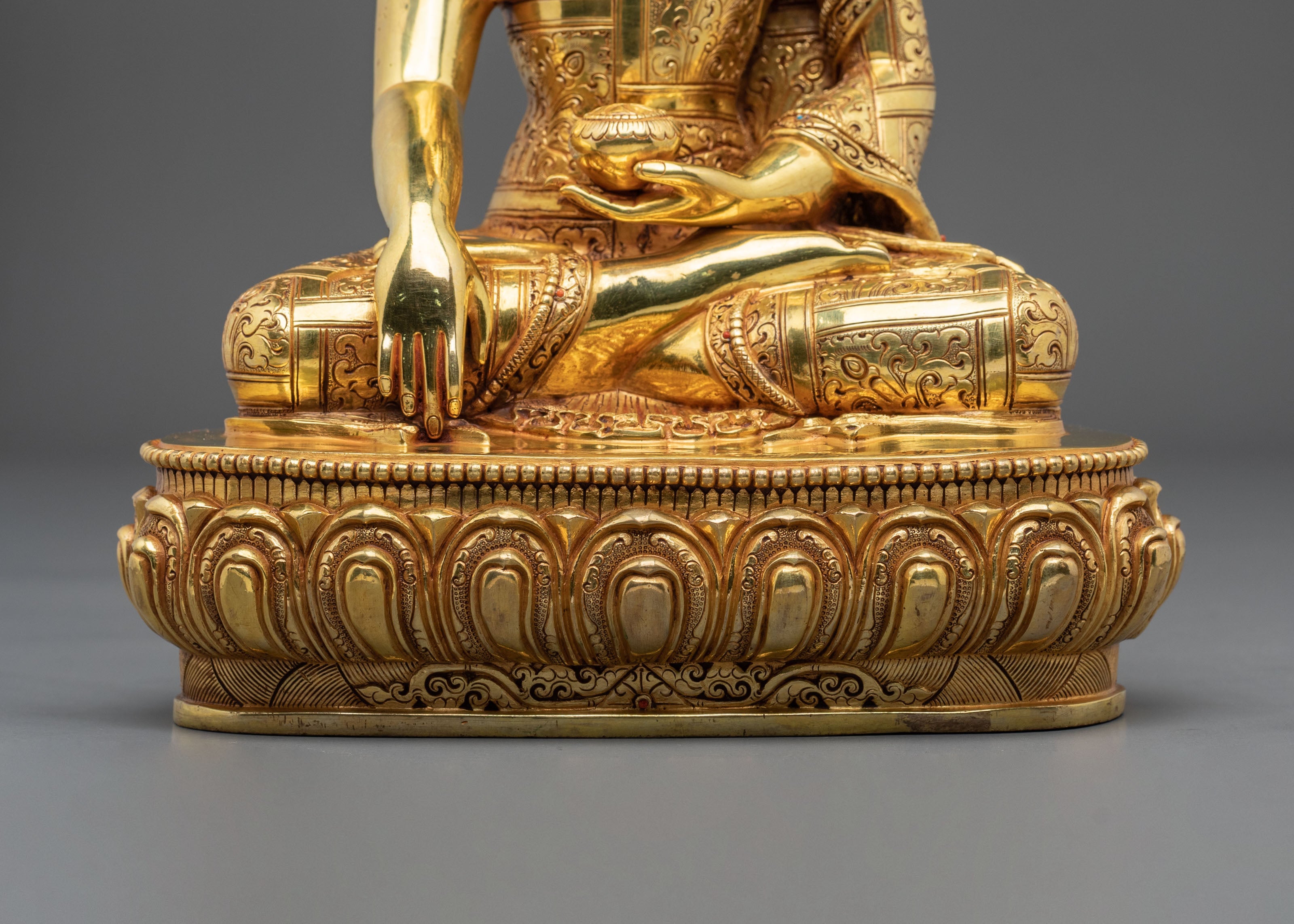 Shakyamuni Buddha Figurine with Copper Body | Buddhist Shrine