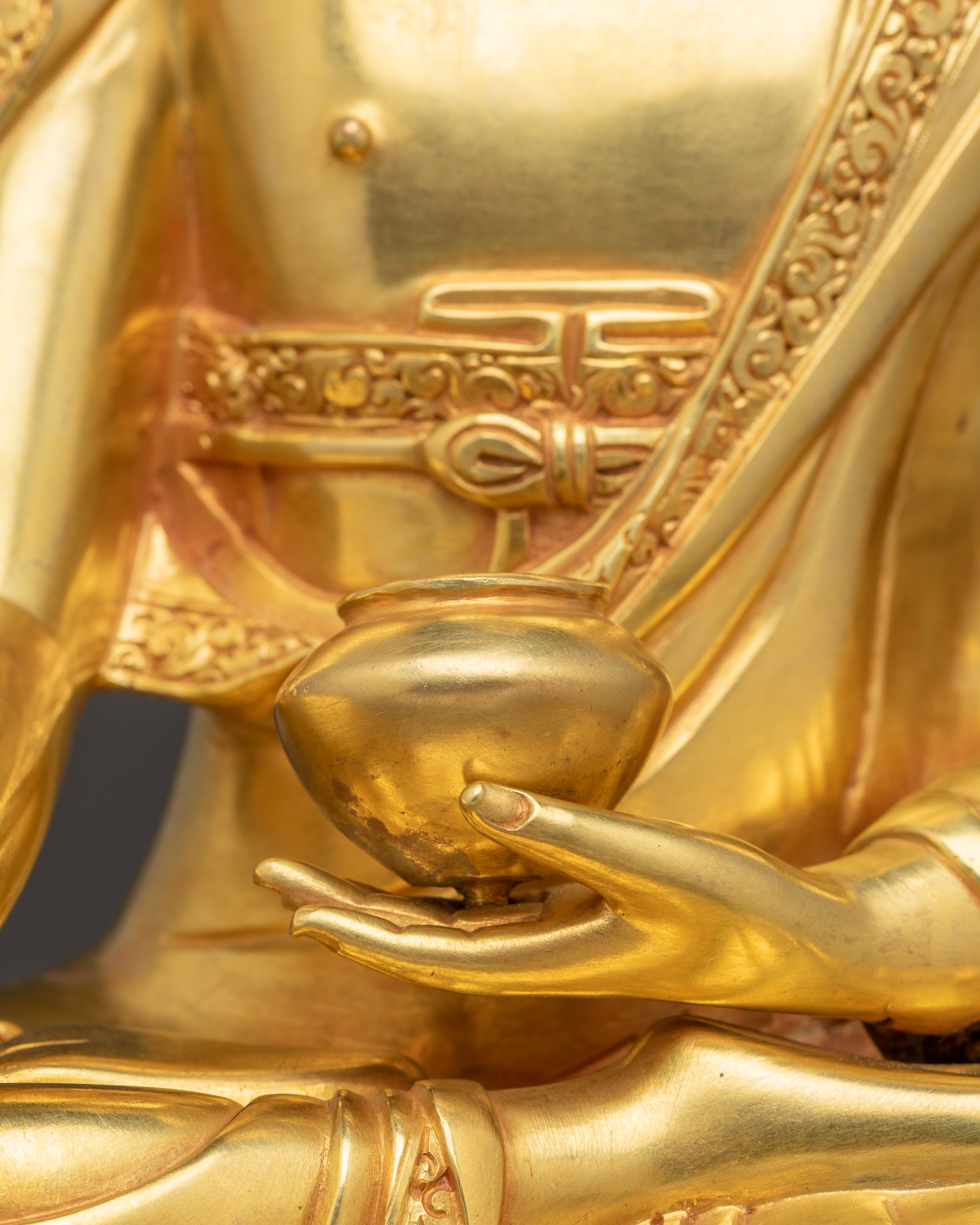 Sacred Gautama Buddha Statue: Buddha of Knowledge and Power