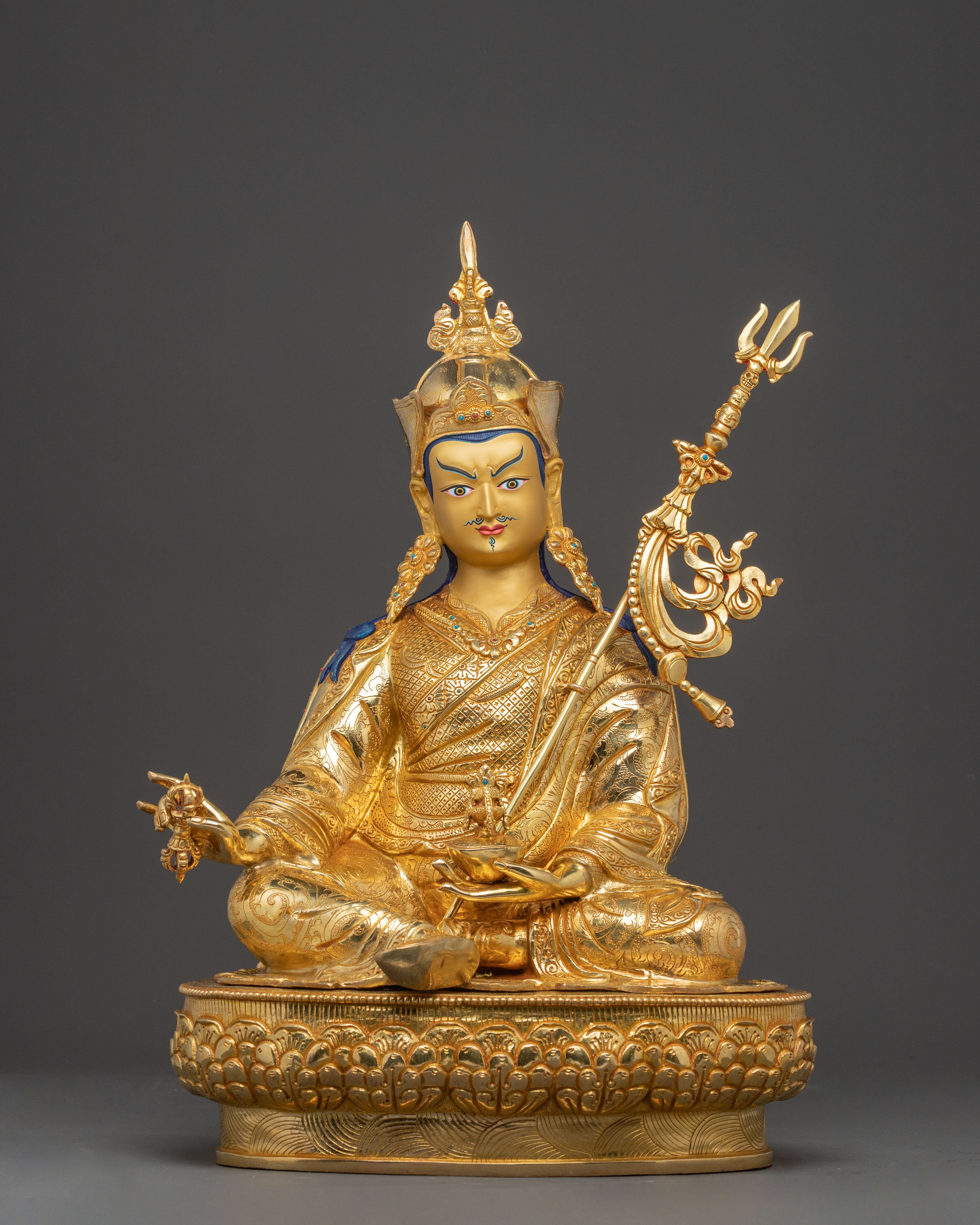 Guru Rinpoche Statue