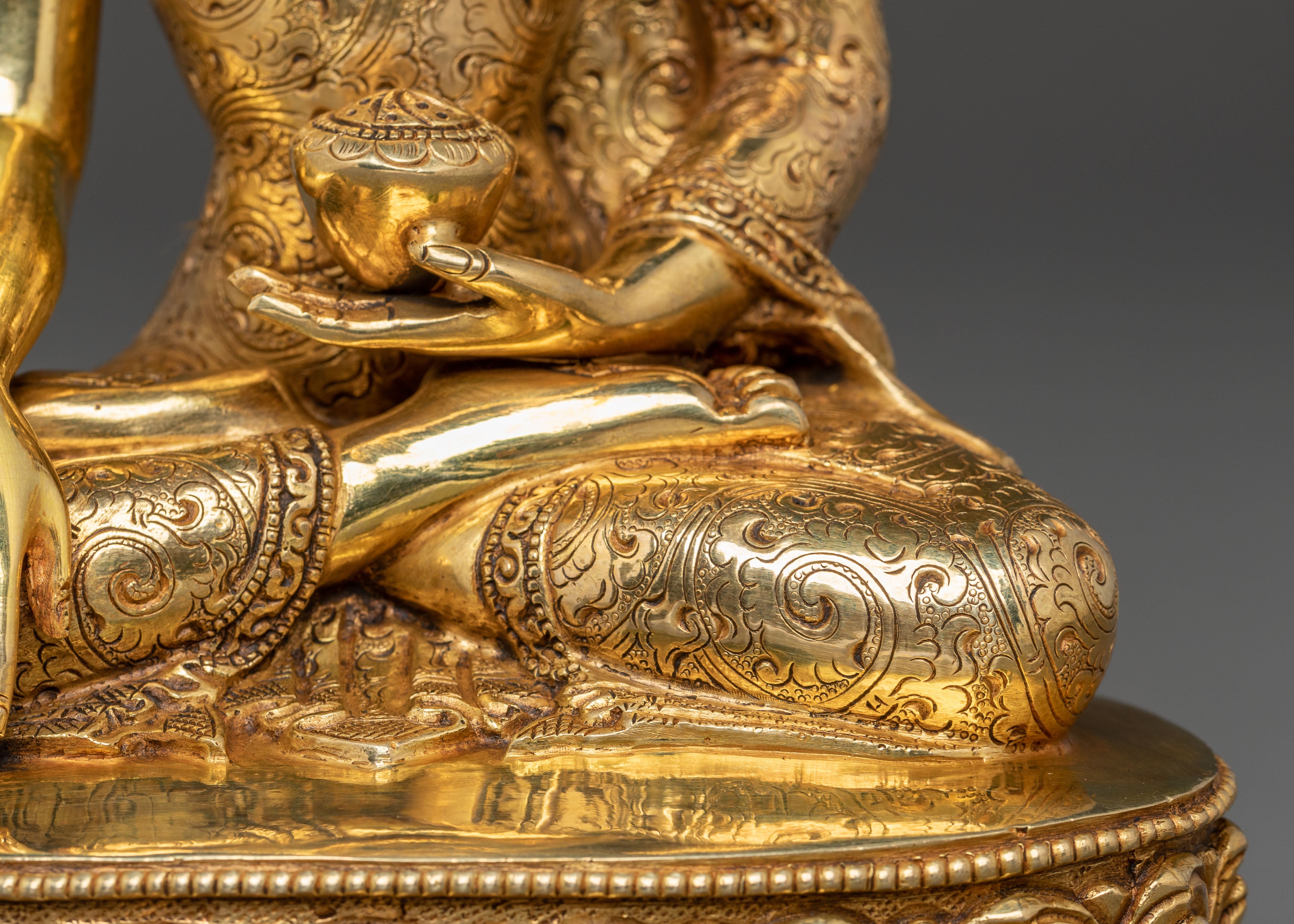 Handmade Gautama Buddha Golden Statue | The Awakened One