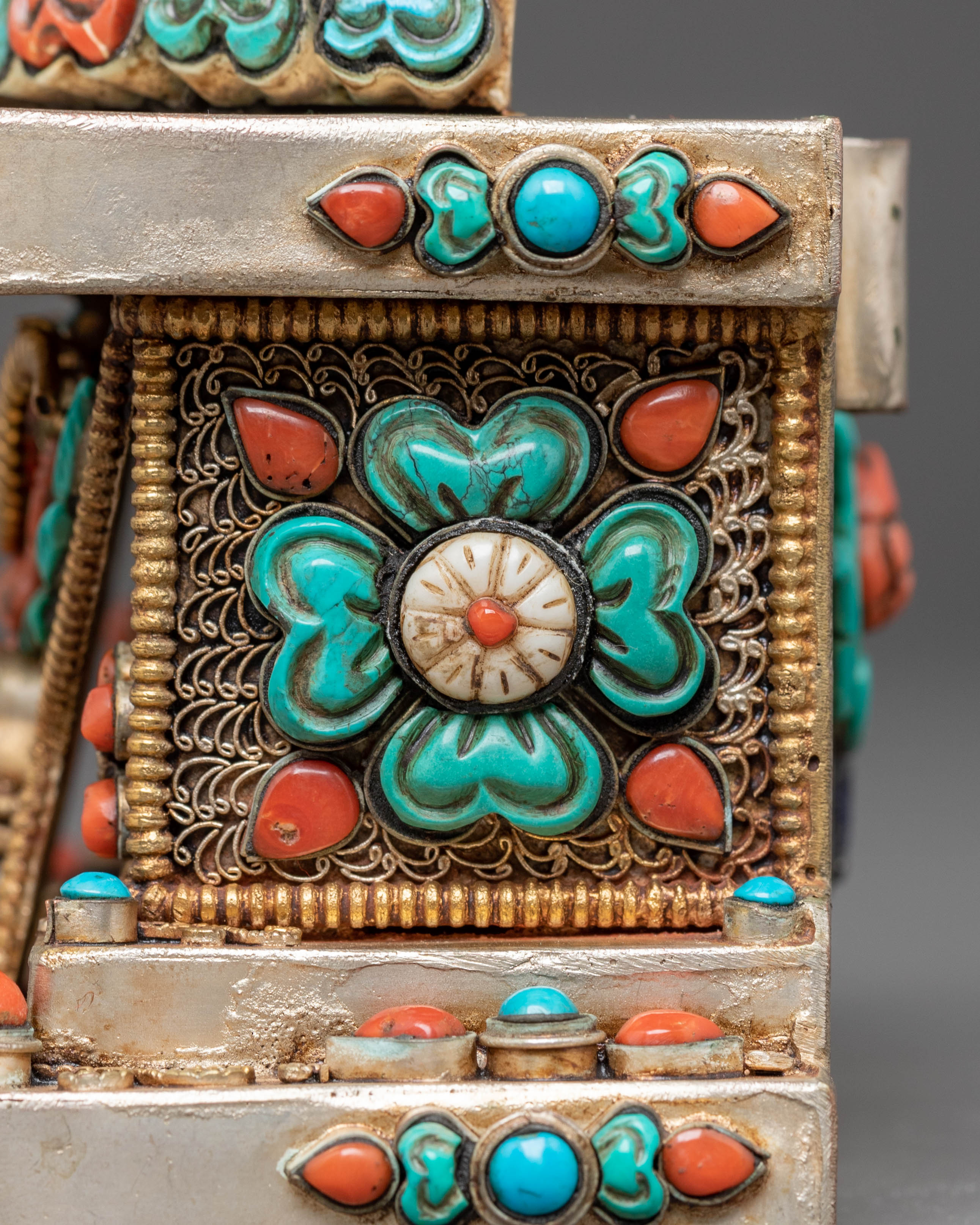 Chenrezig Statue: Love and Compassion Deity | Meditation Decor