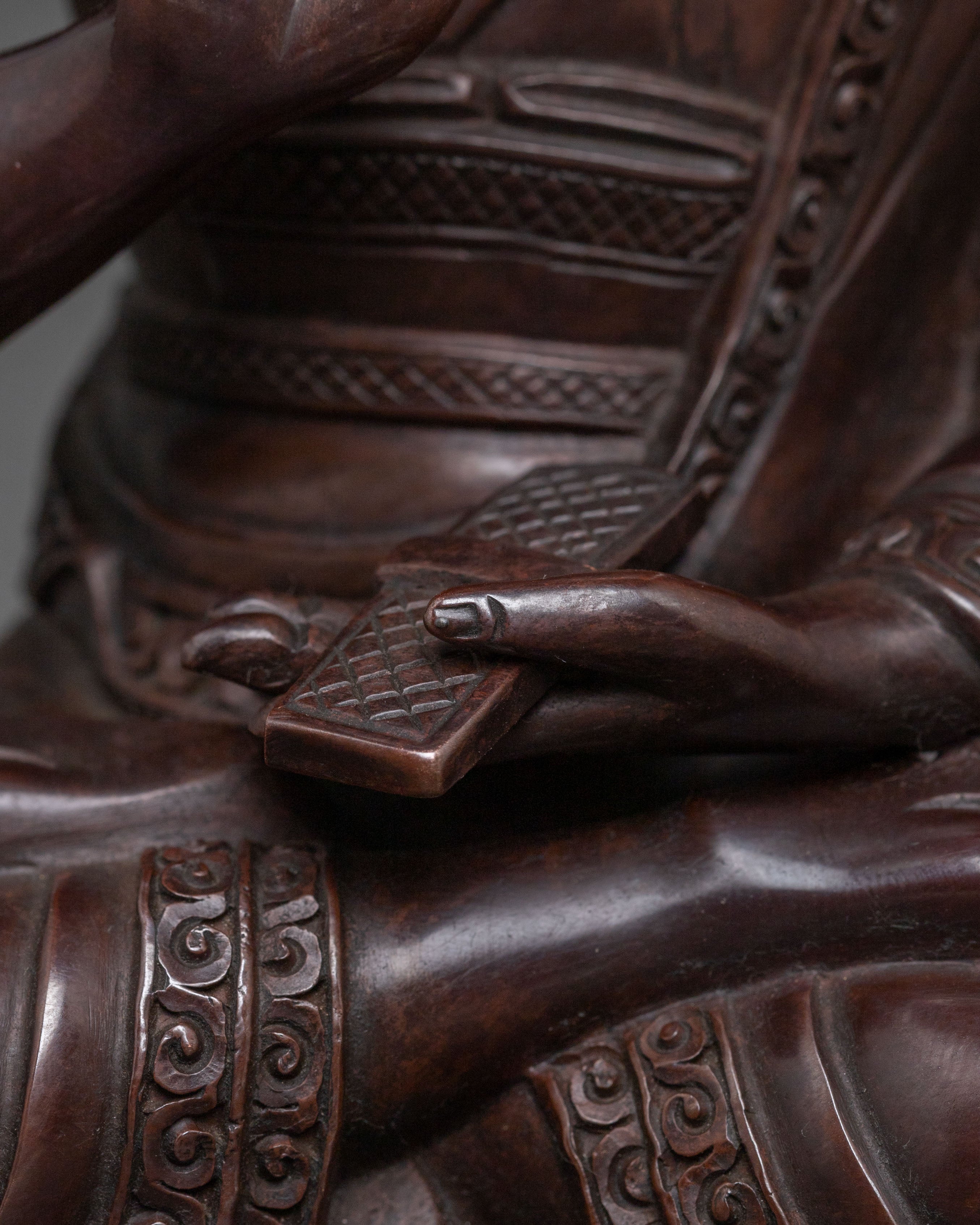 8th Karmapa Spiritual Statue | Symbol of Compassion