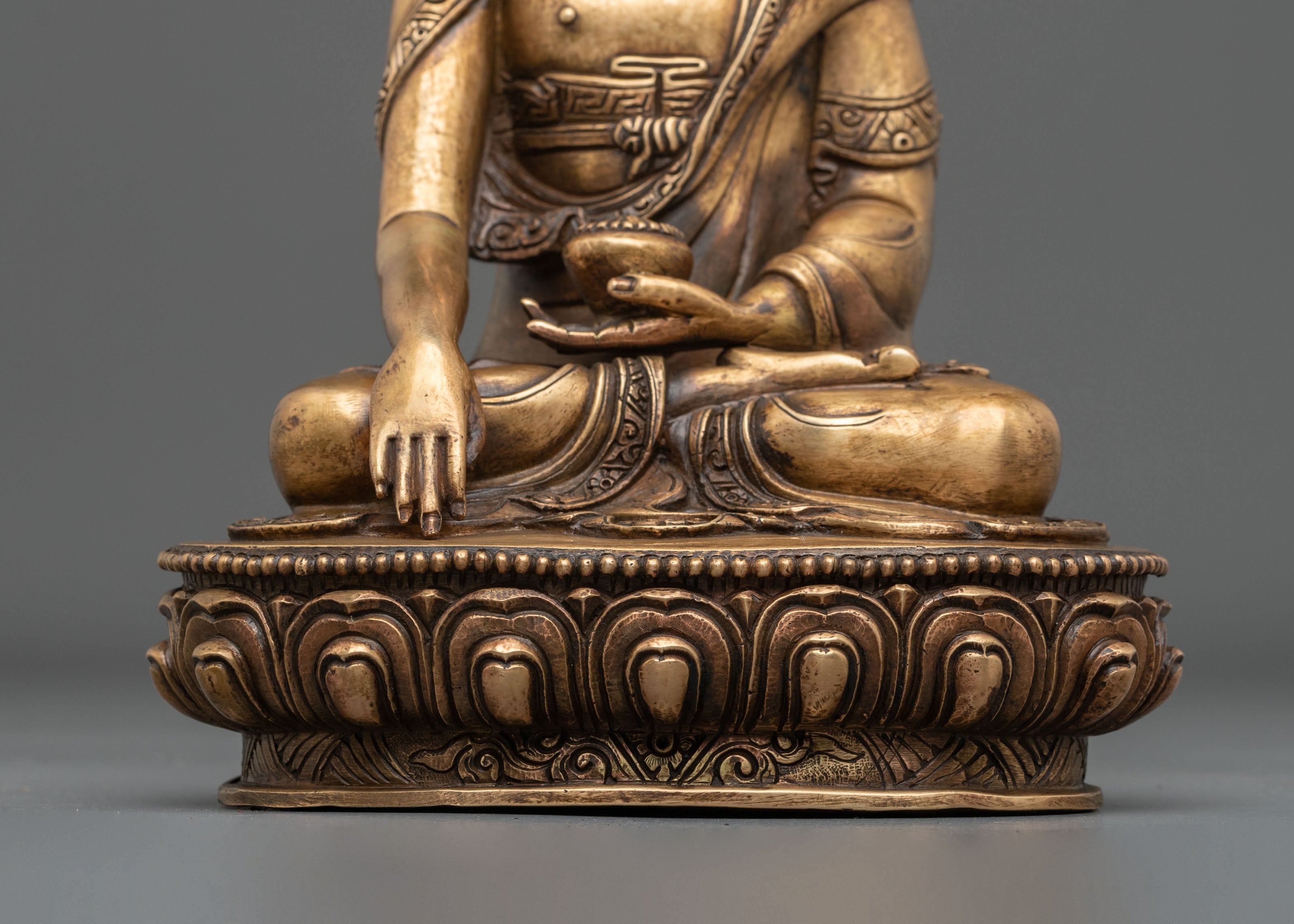 Crown Shakyamuni Buddha Altar Decoration Statue | Buddhist Altar Decoration