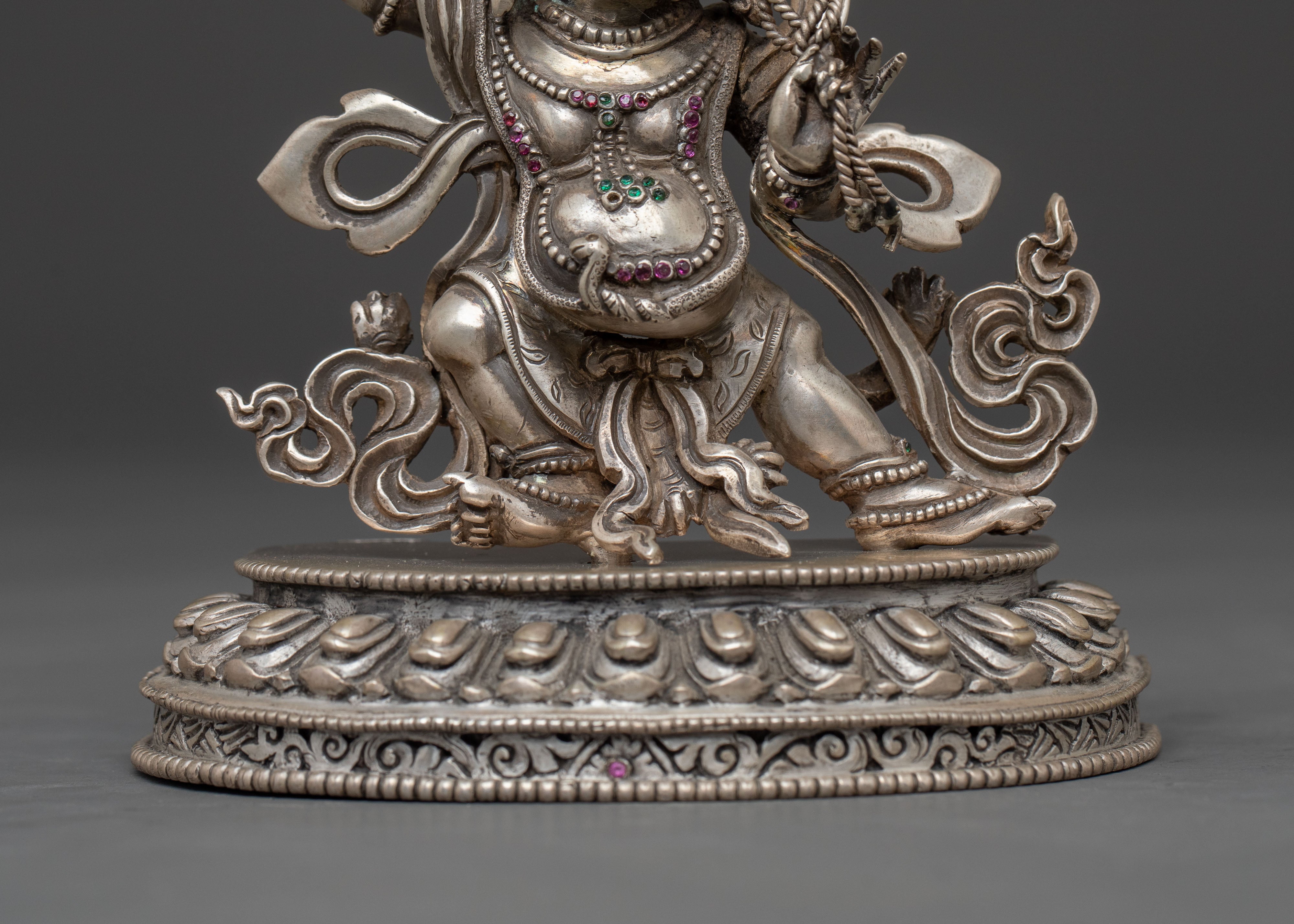 Wrathful Protector Vajrapani Statue – Exquisitely Handcrafted