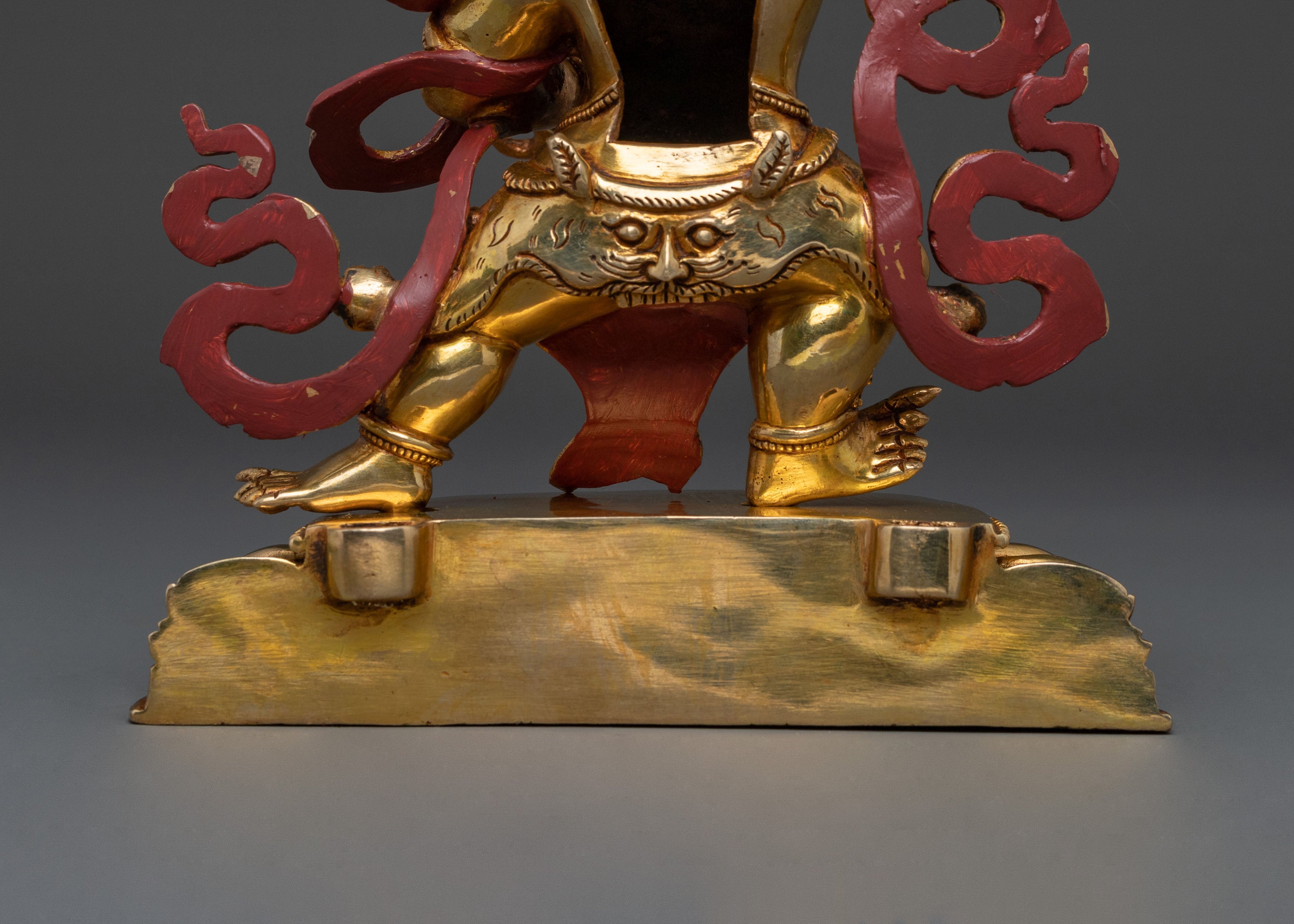 Vajrapani Statue: Fierce Protector of Truth