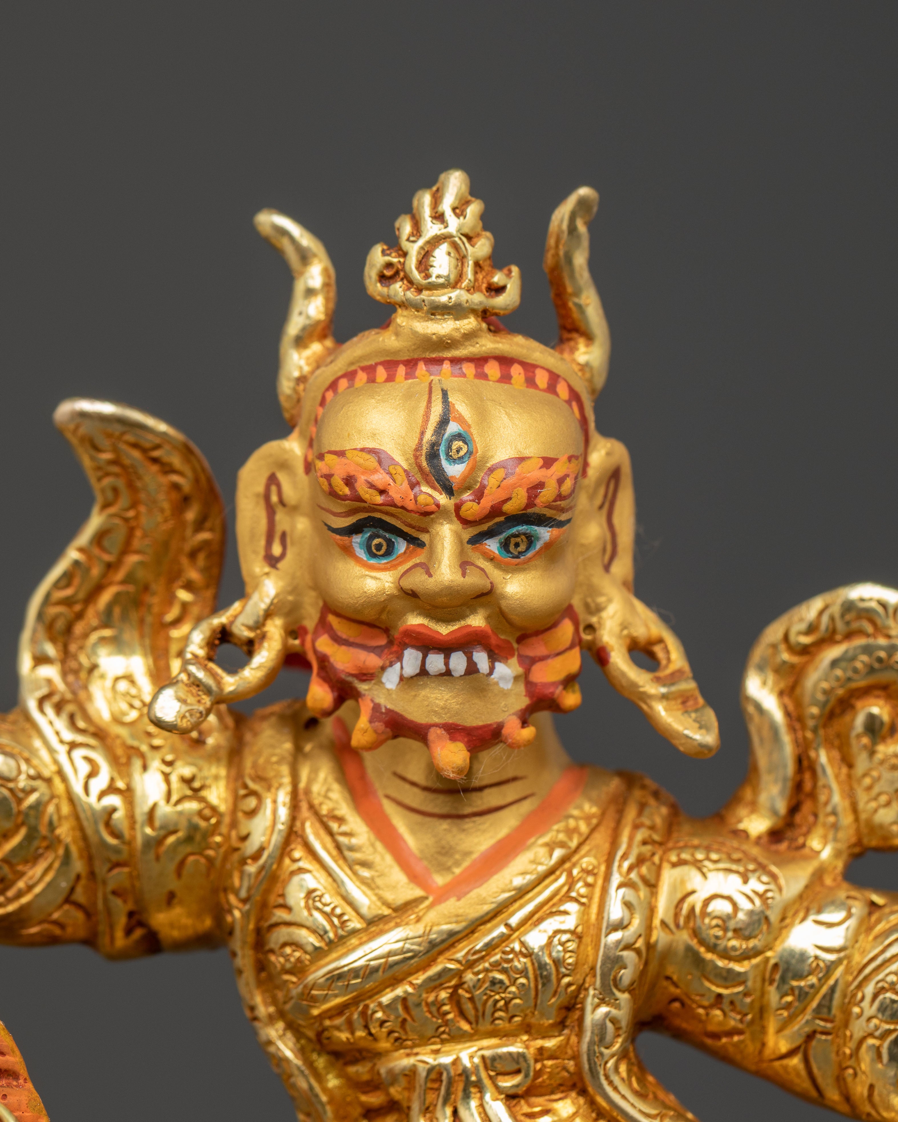 Chimar Mahakala Statue: Powerful Protector