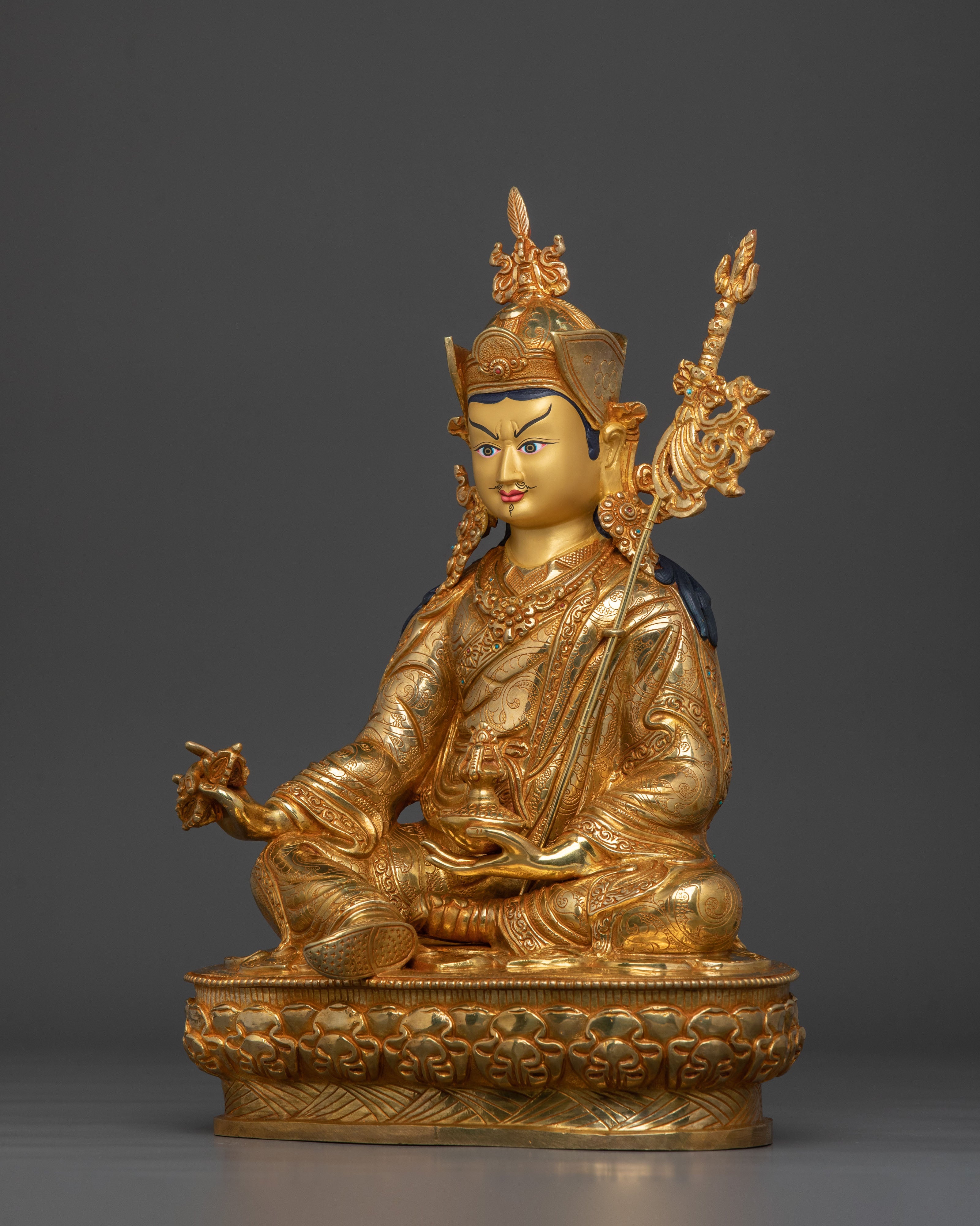 Spiritual Teacher Guru Rinpoche Sculpture | Founder of Tibetan Buddhism