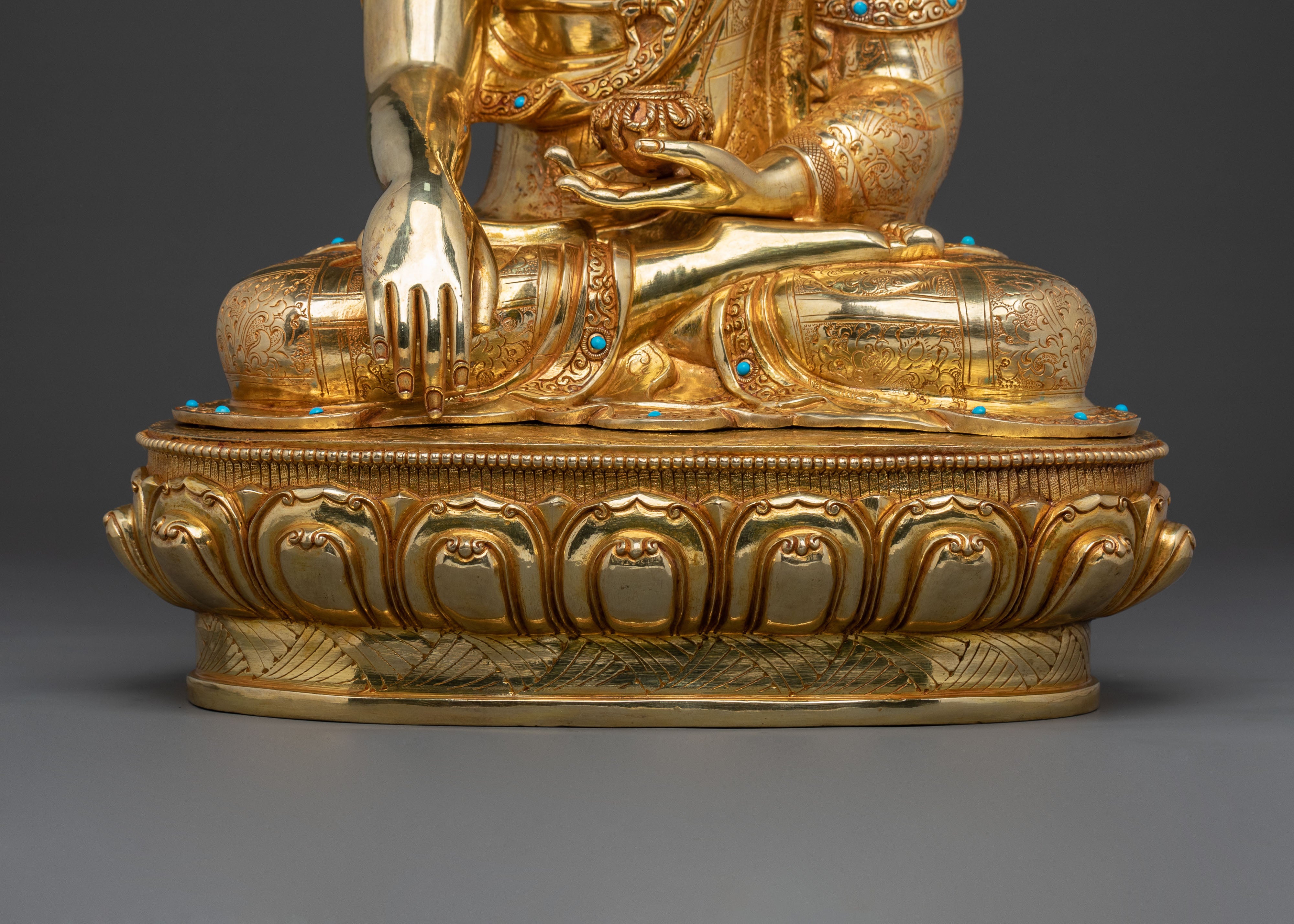 Golden Figurine of Shakyamuni Buddha