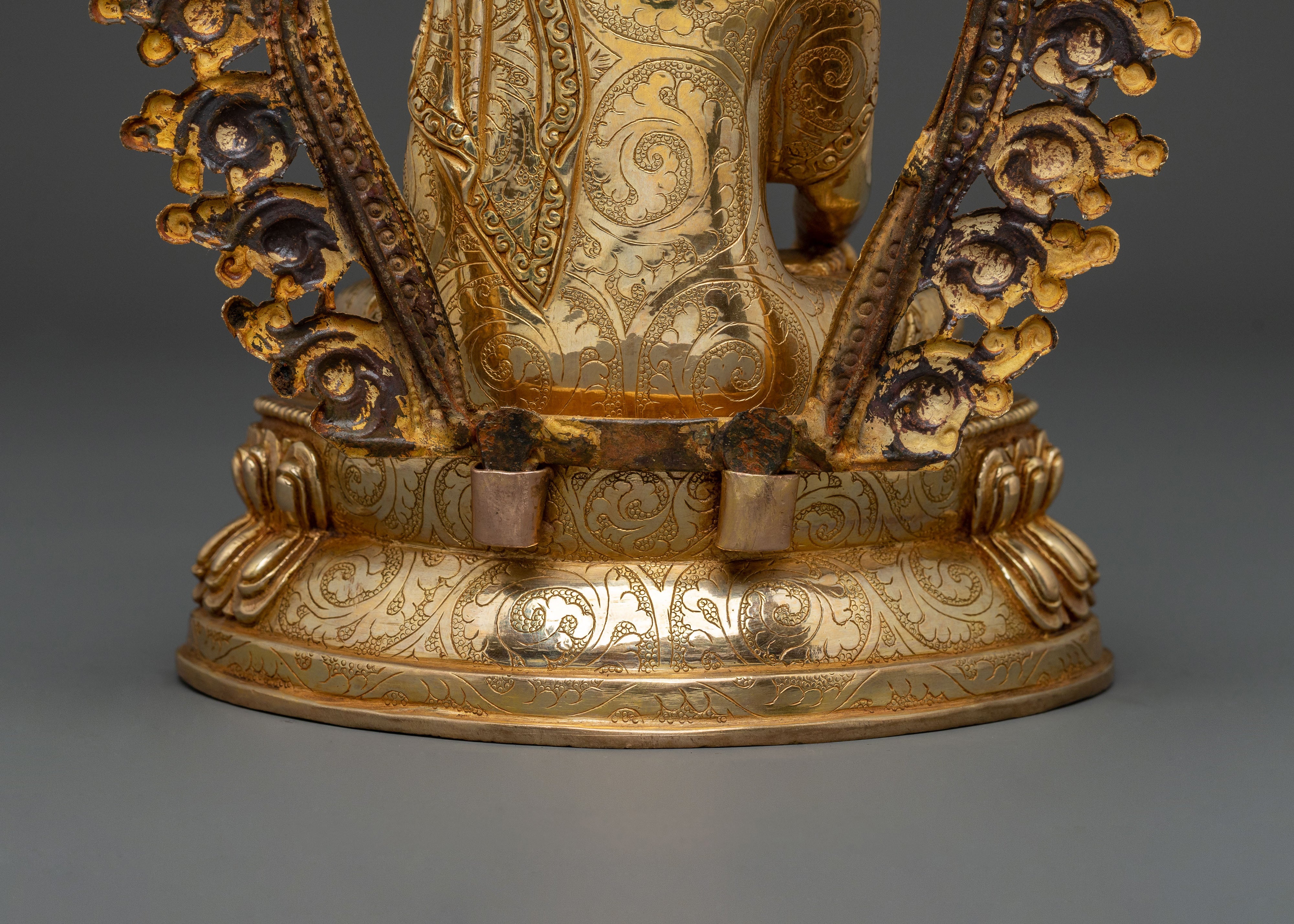 Shakyamuni Buddha Enlightenment Dharma Statue | 24K Gold Gilded