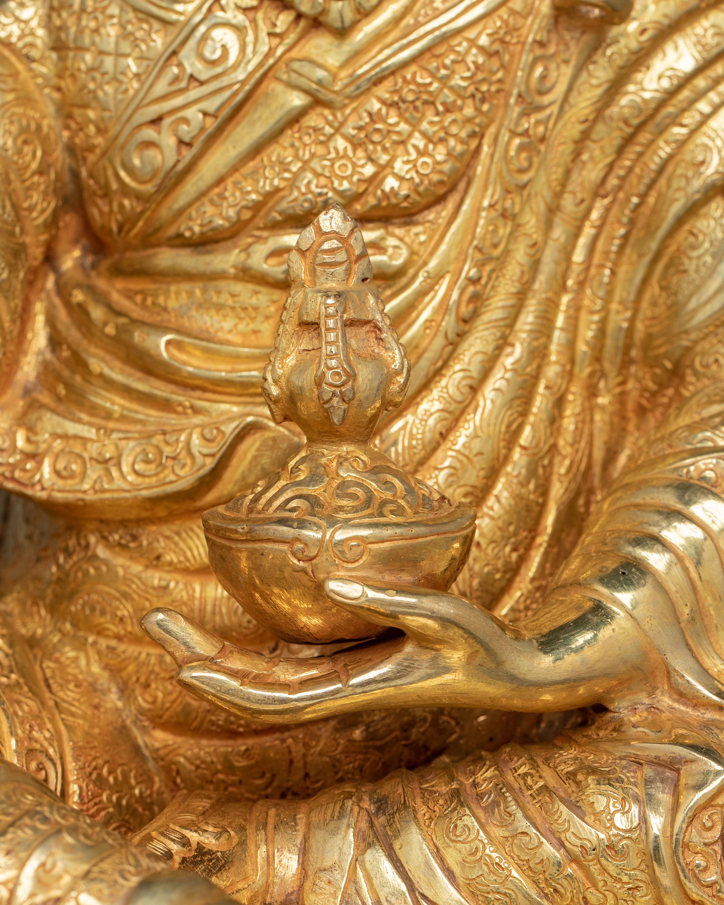 Statue of Guru Rinpoche: Lotus Born Second Buddha