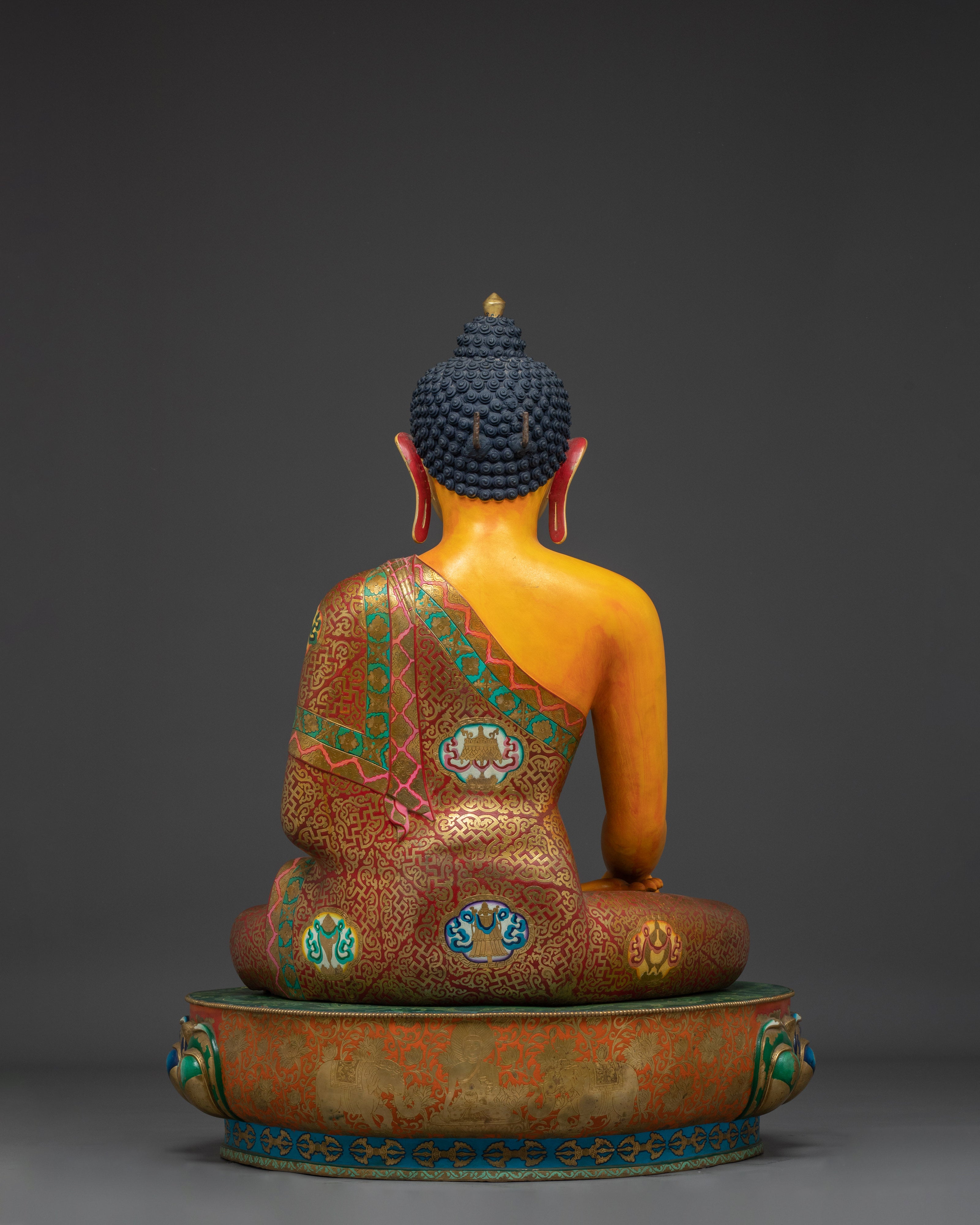 Divine Shakyamuni Buddha: Traditional Statue