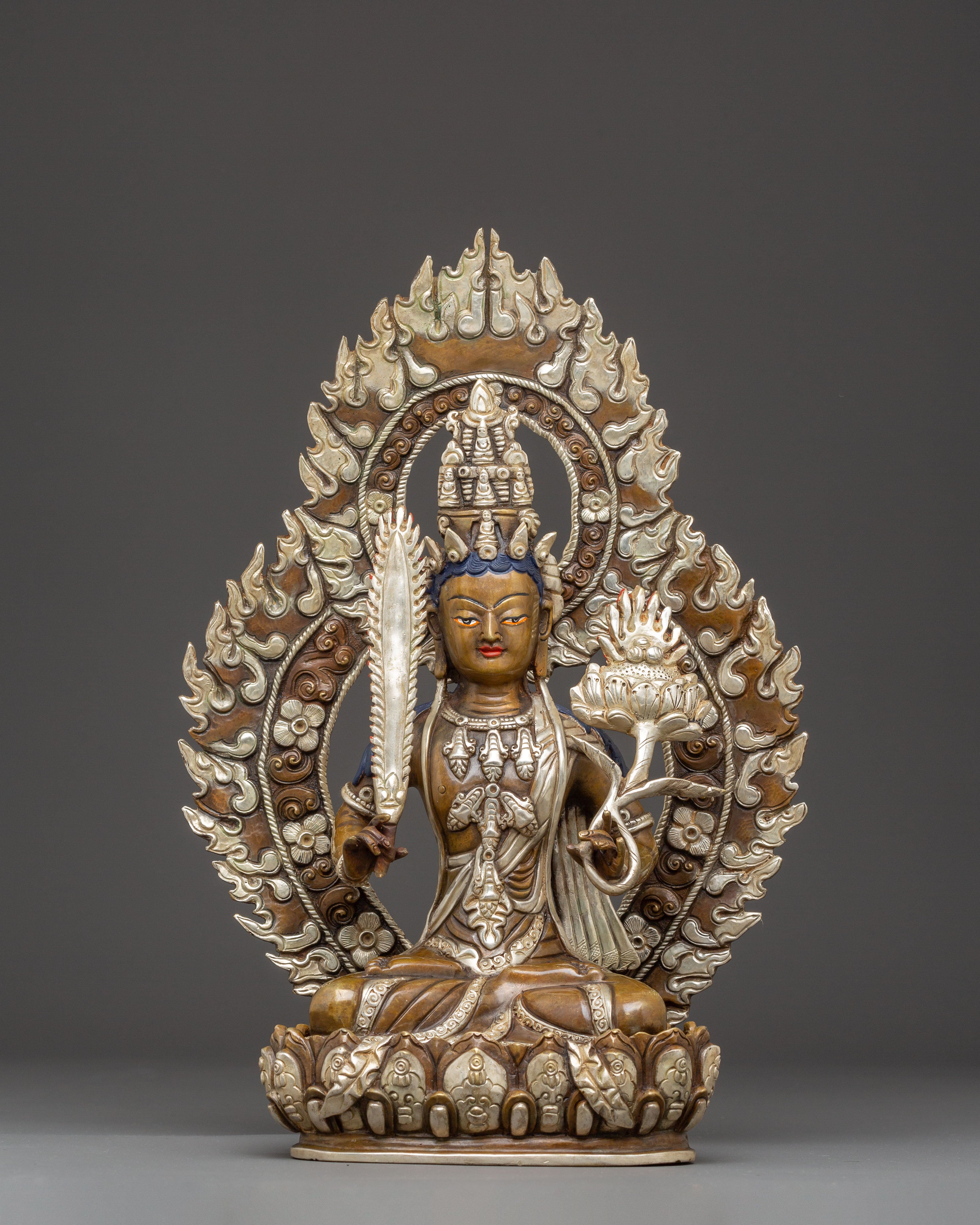 Akasagarbha Statue: Boundless Sky Treasury